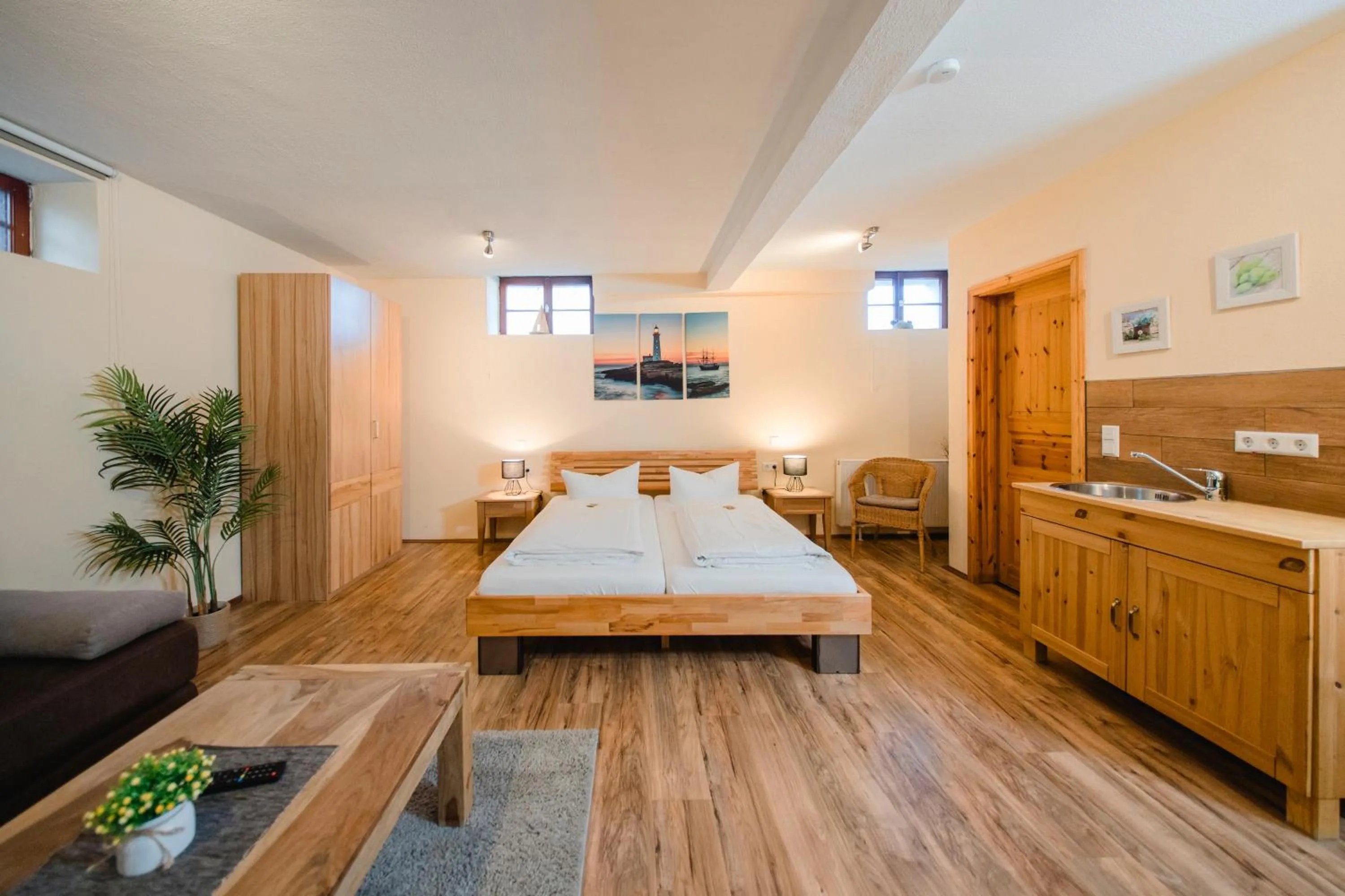 Photo of the whole room, Bed in Landhotel im Hexenwinkel