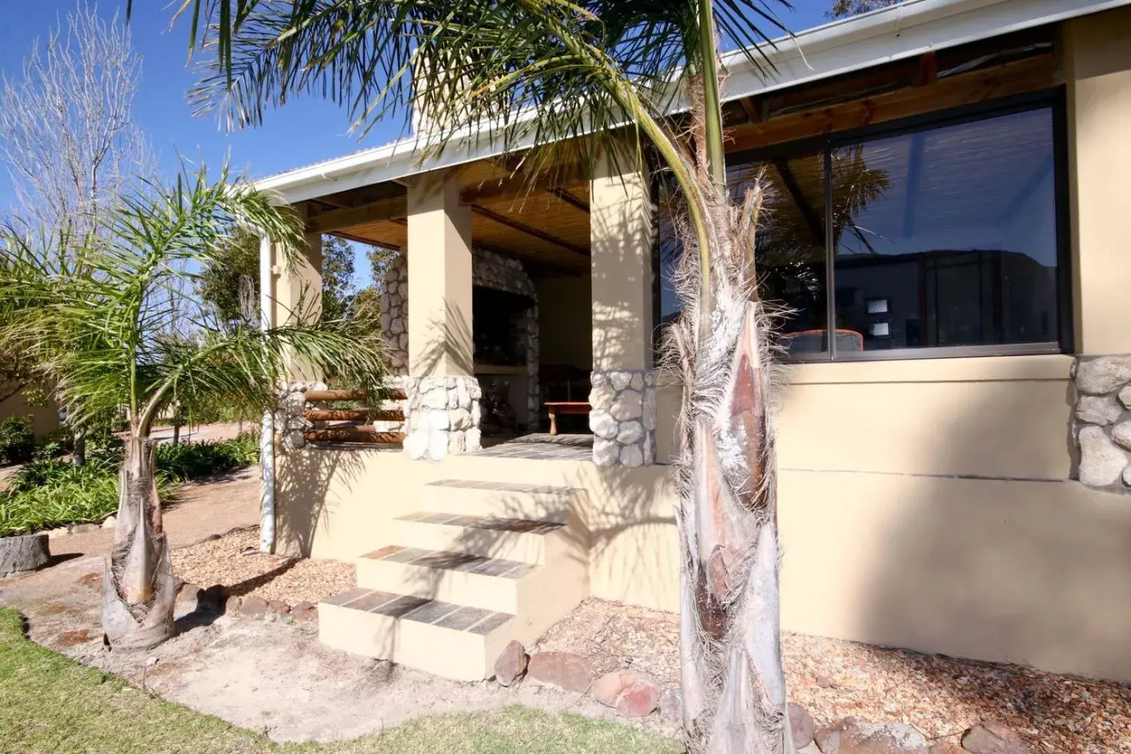 Comfort Chalet in Oudebosch Guest Farm Comfort Chalet in Oudebosch Guest Farm