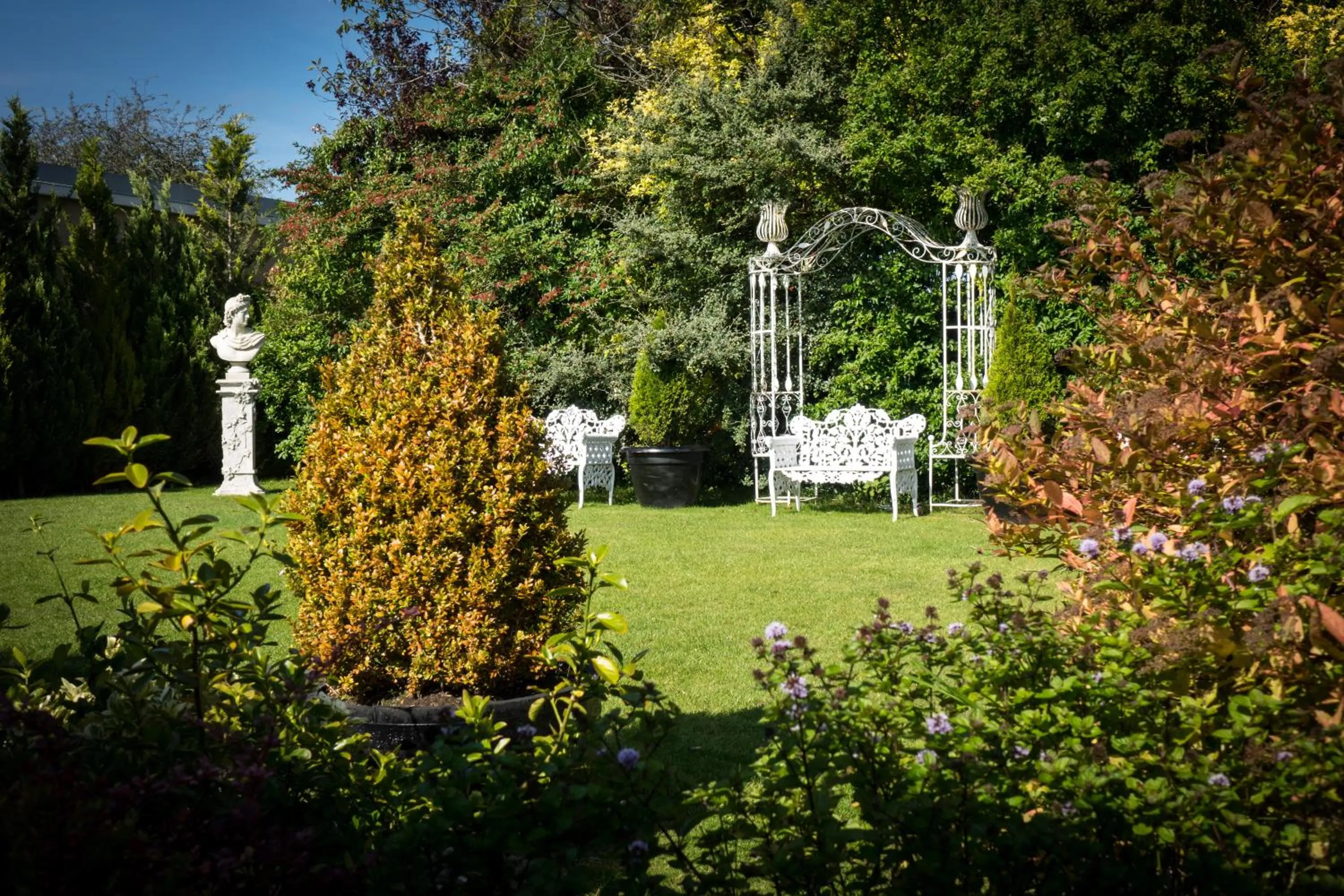 Garden in Meadow Court Hotel