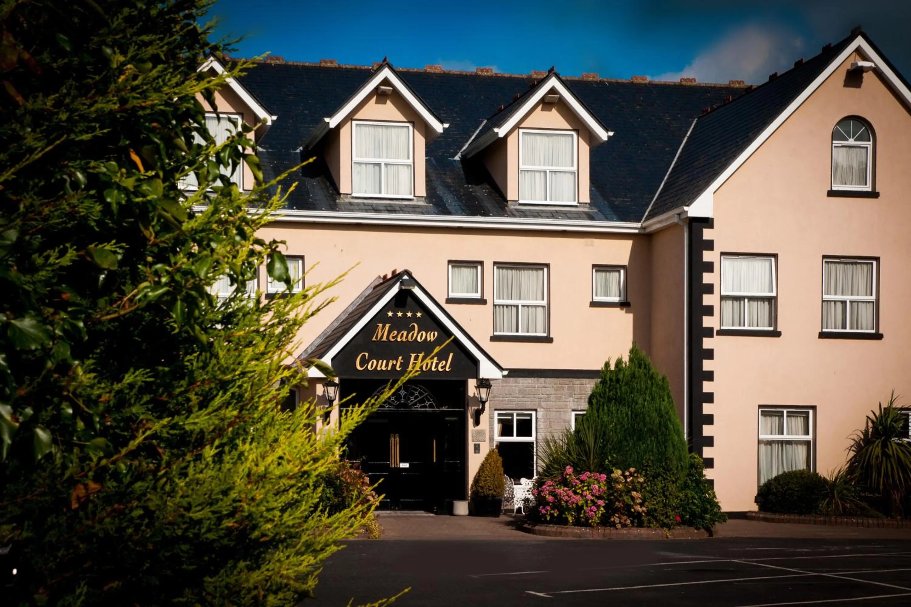Property building in Meadow Court Hotel