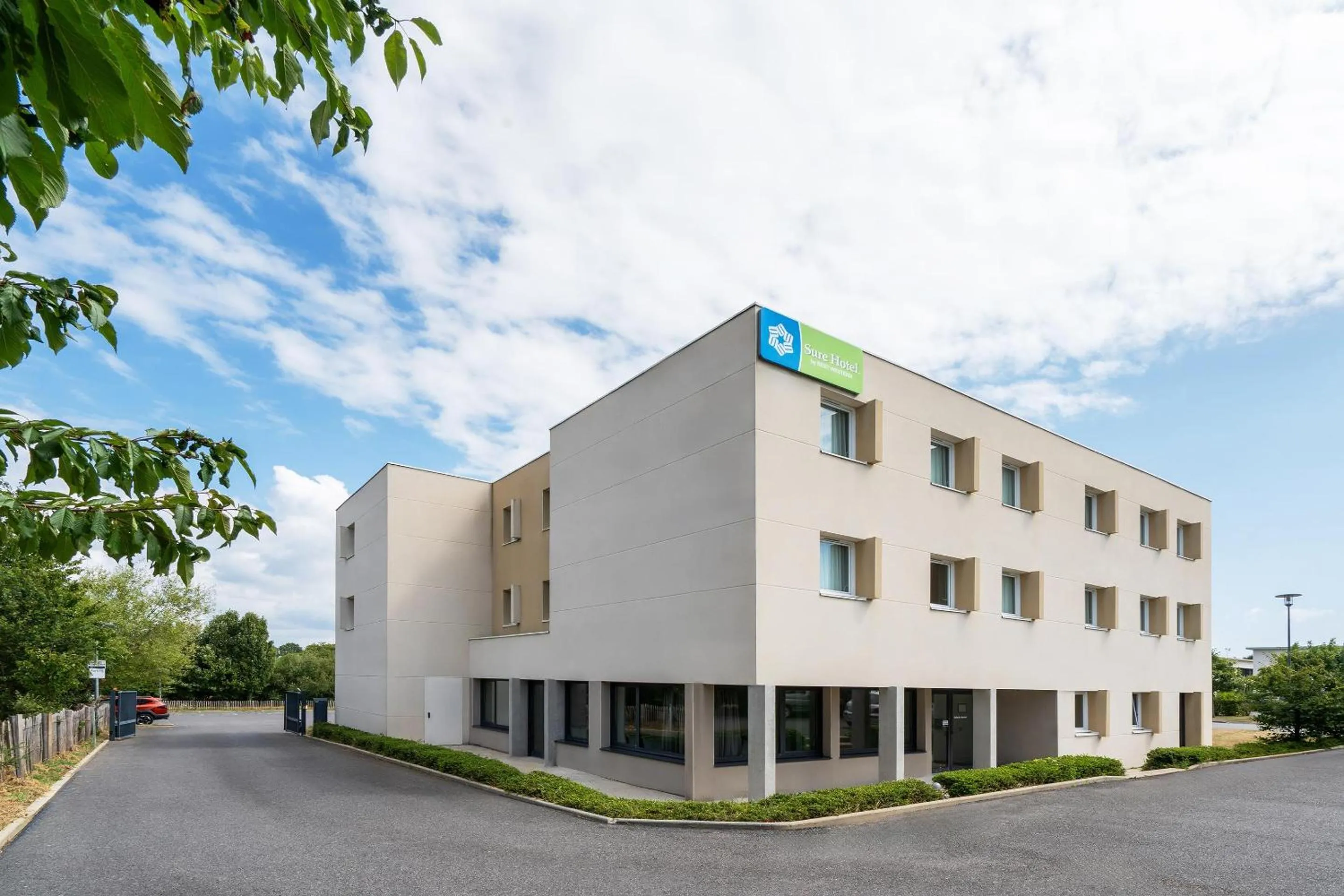 Property building in Sure Hotel By Best Western Guerande
