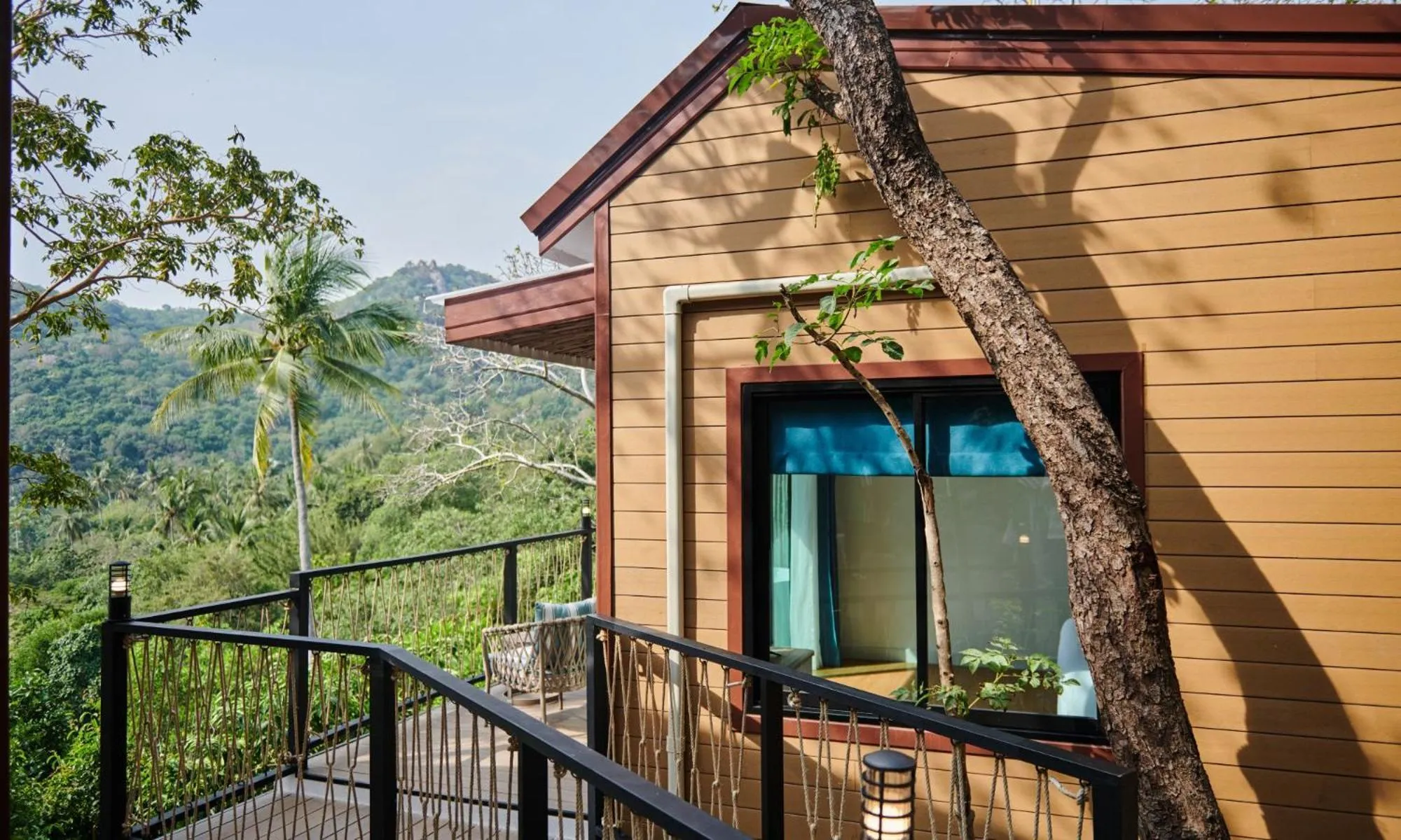 Facade/entrance in Lub d Koh Tao Tanote Bay