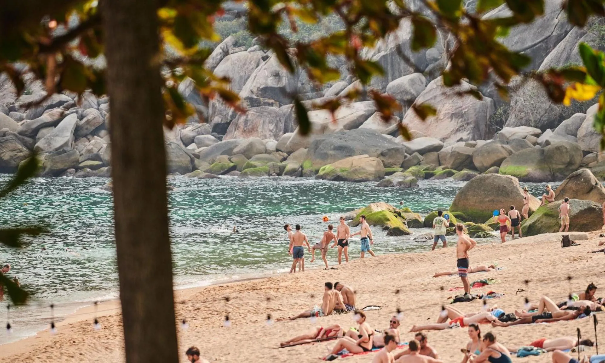 Activities in Lub d Koh Tao Tanote Bay