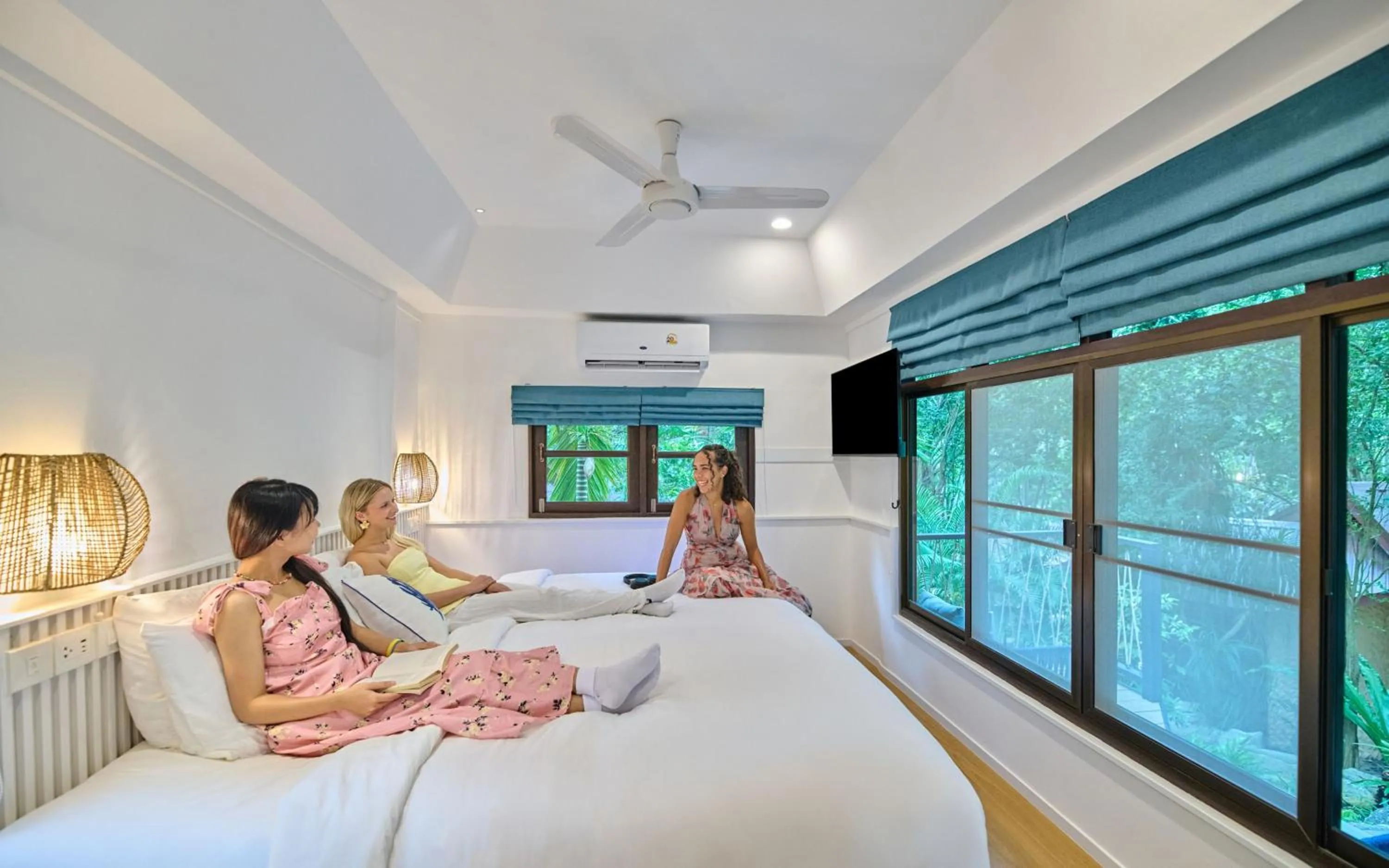 View (from property/room), Bed in Lub d Koh Tao Tanote Bay