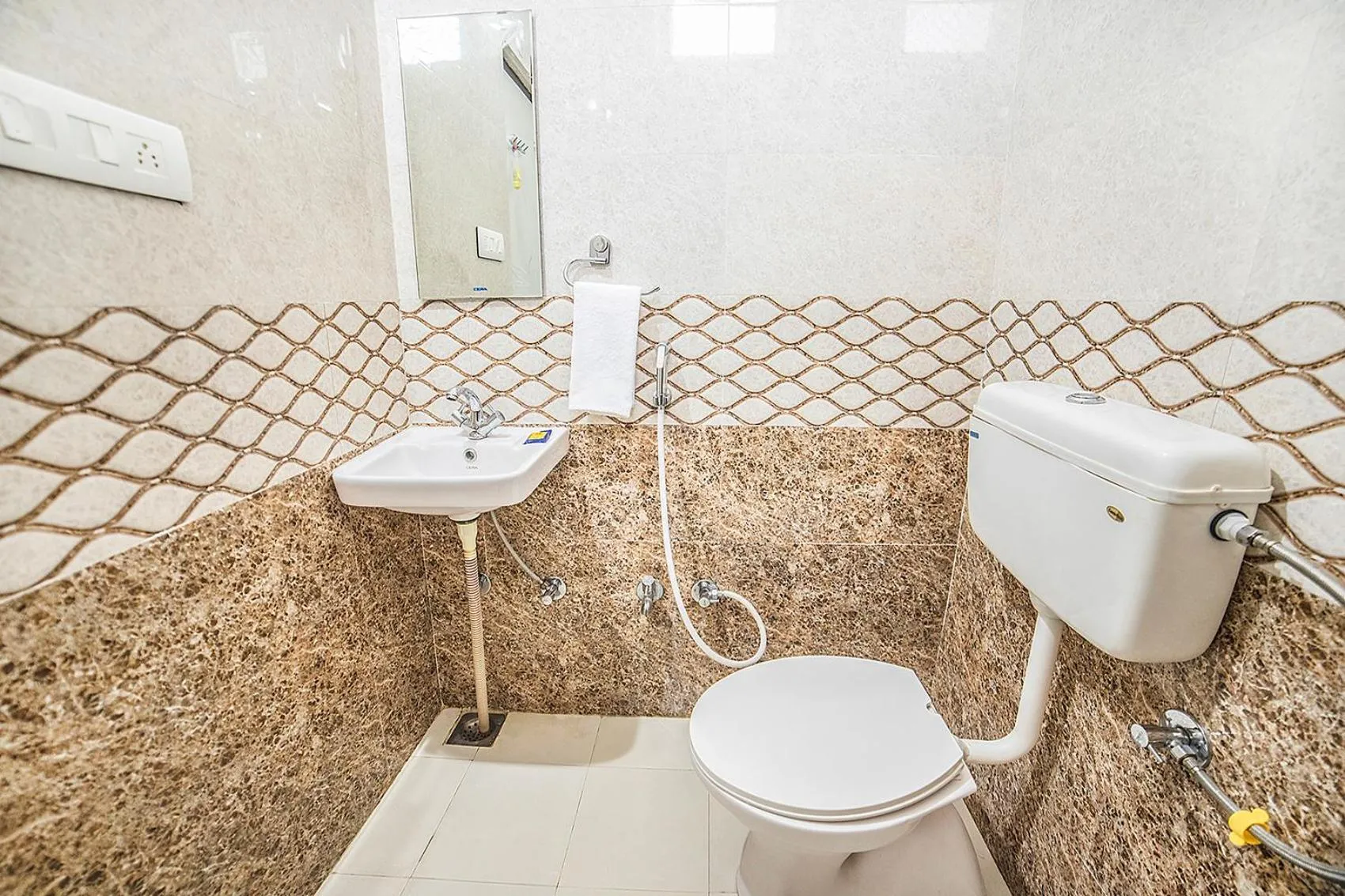 Toilet in Hotel Suraj Palace