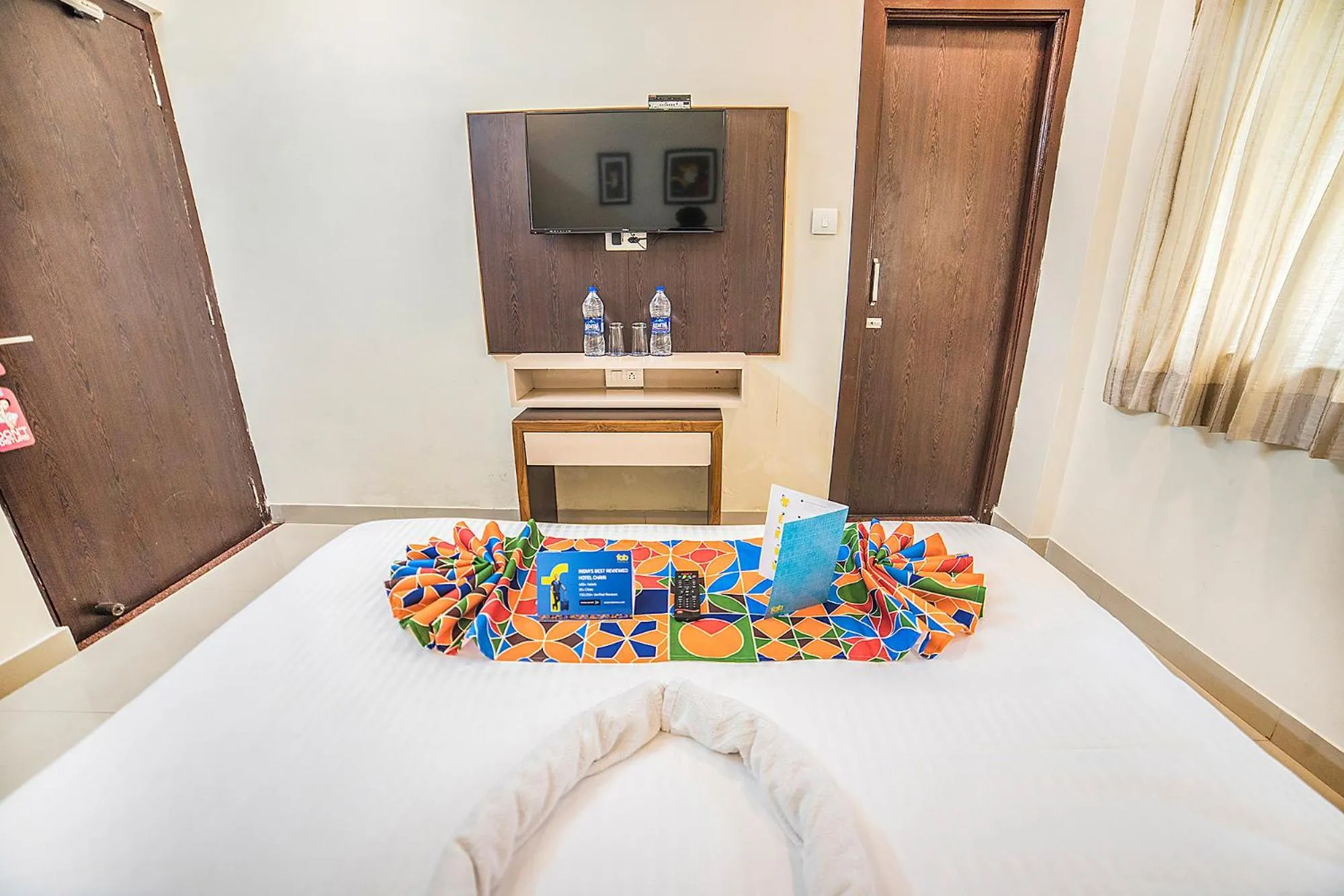 TV and multimedia in Hotel Suraj Palace