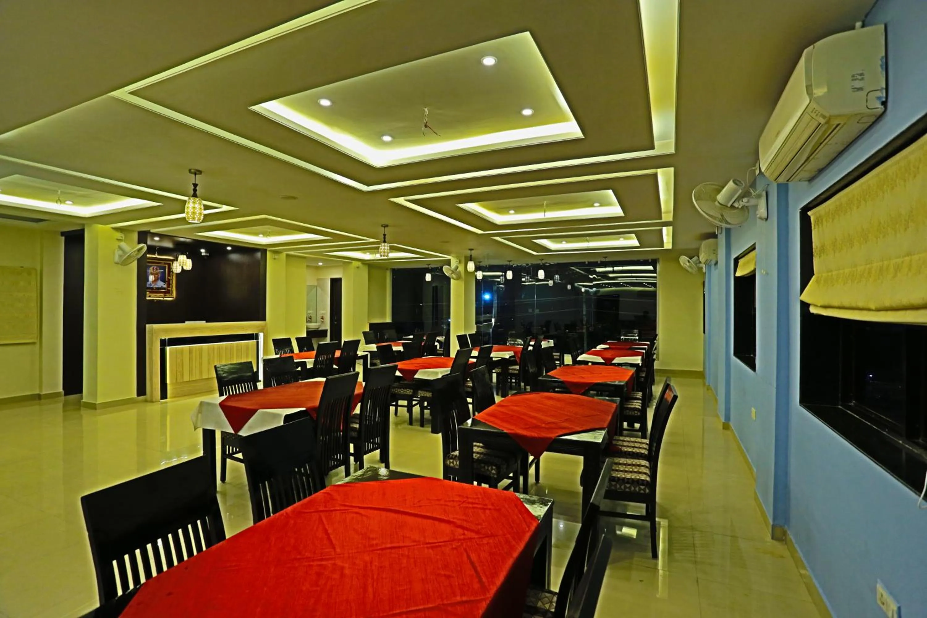 Hotel Suraj Palace