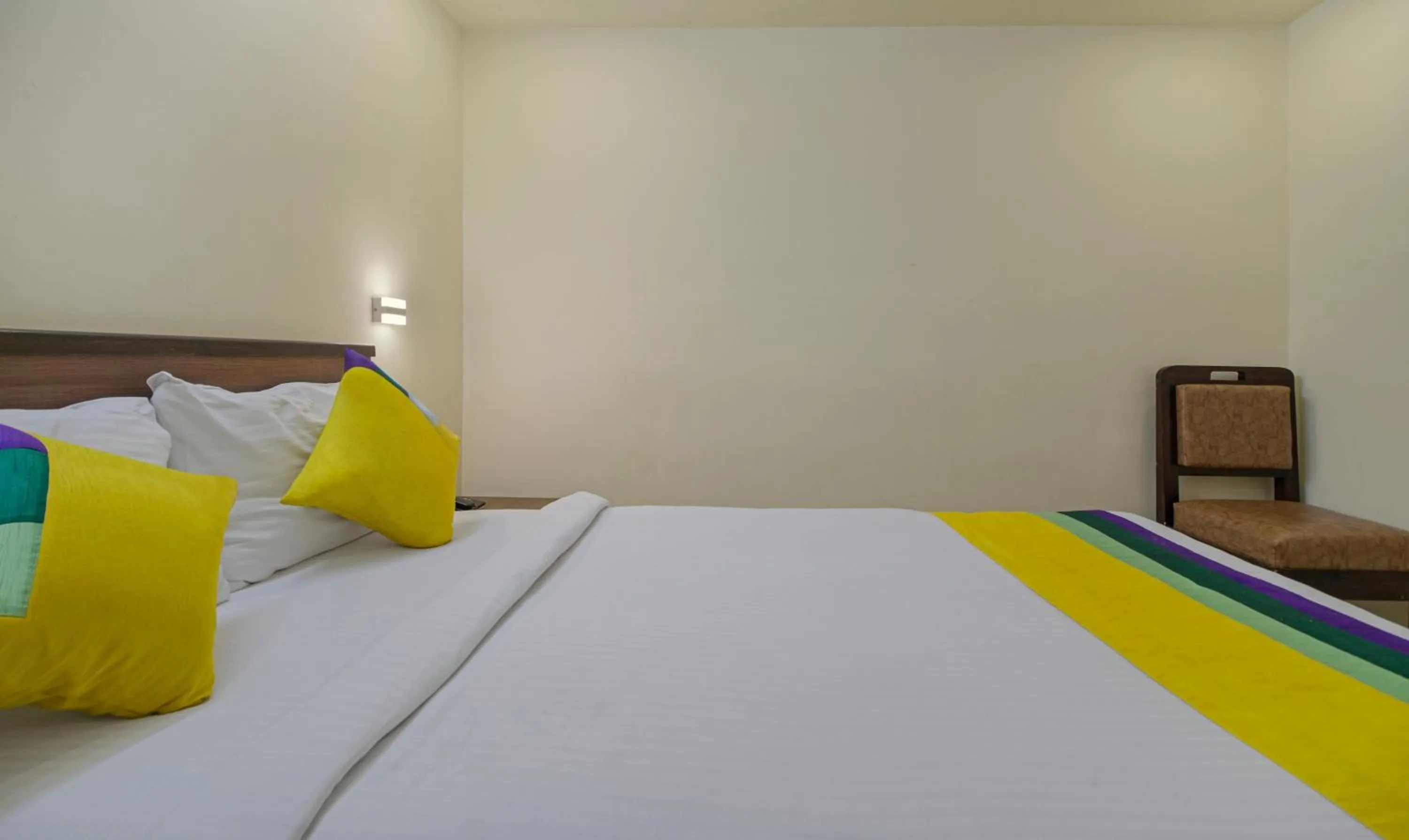 Bedroom, Bed in Itsy Hotels N Square