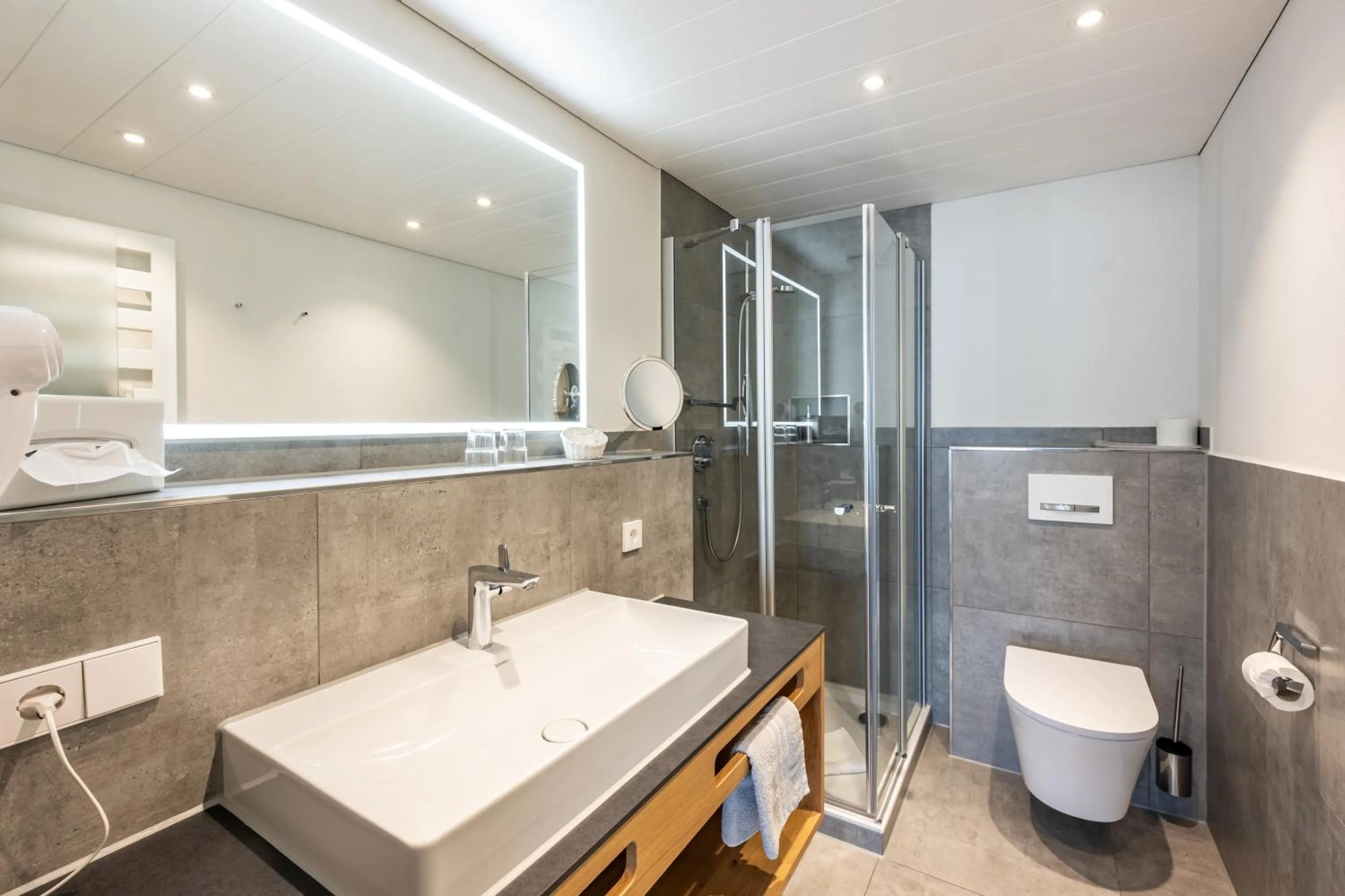 Bathroom in Hotel Garni Schellenberg