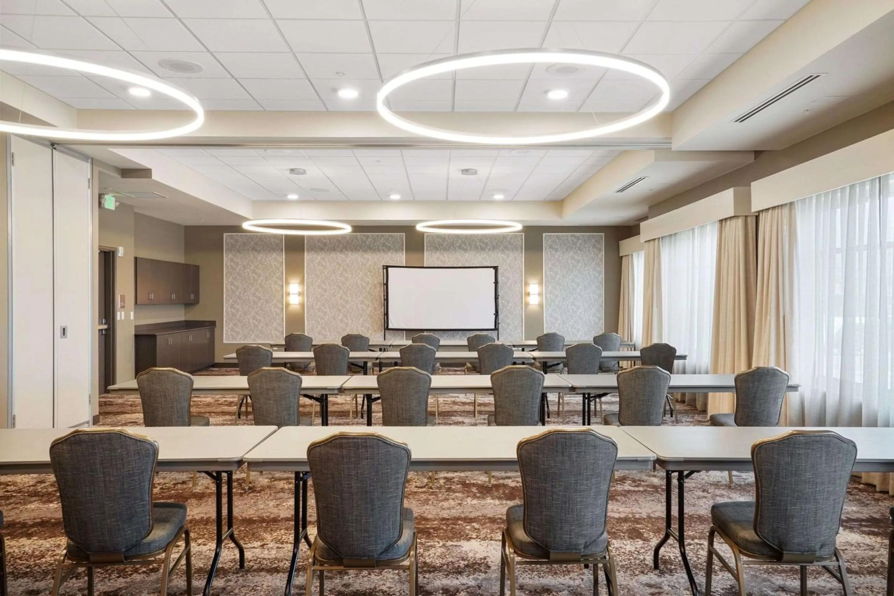 Meeting/conference room in Best Western Plus Fillmore Inn & Suites