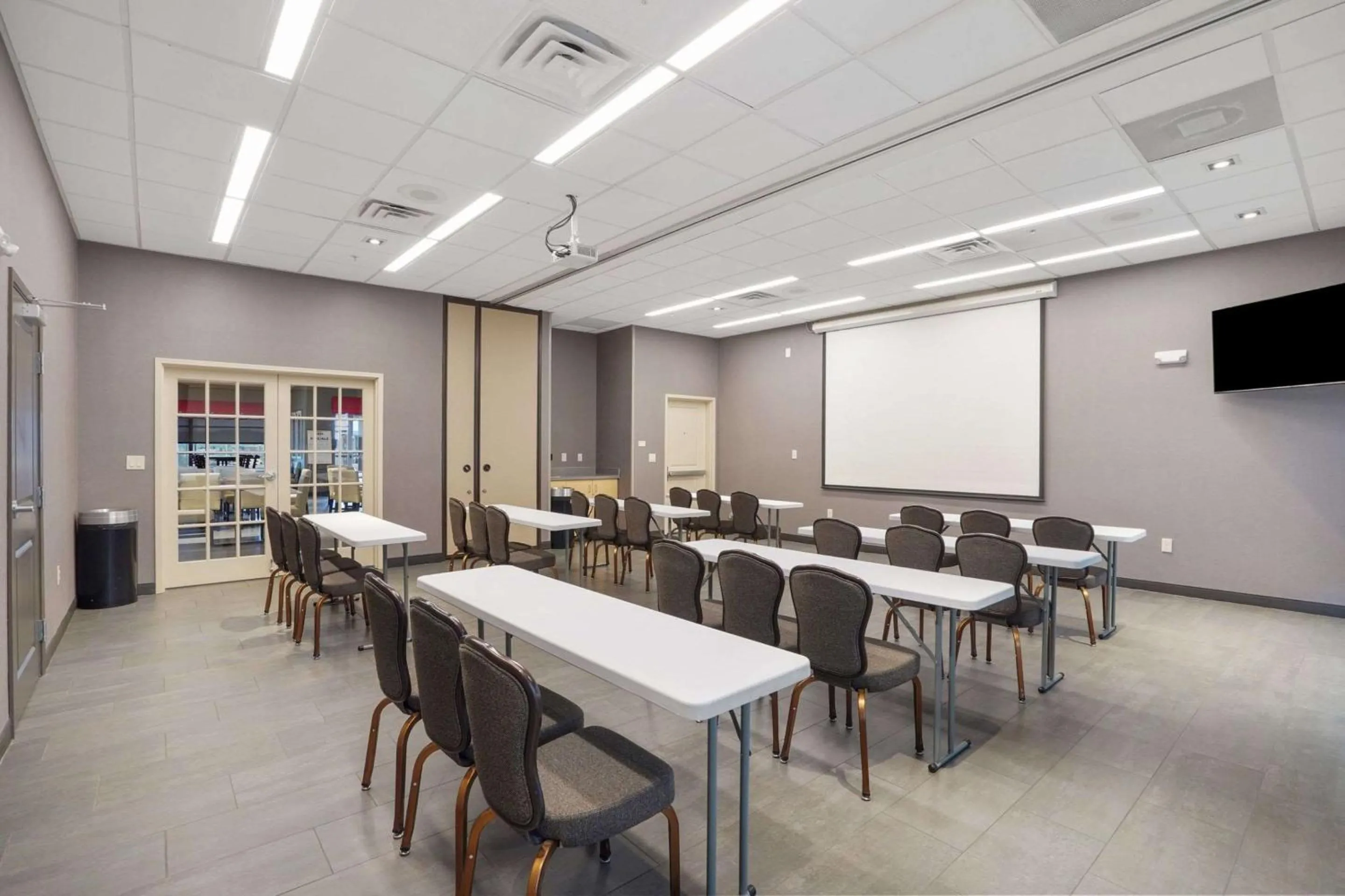 Meeting/conference room in Best Western Plus Fillmore Inn & Suites