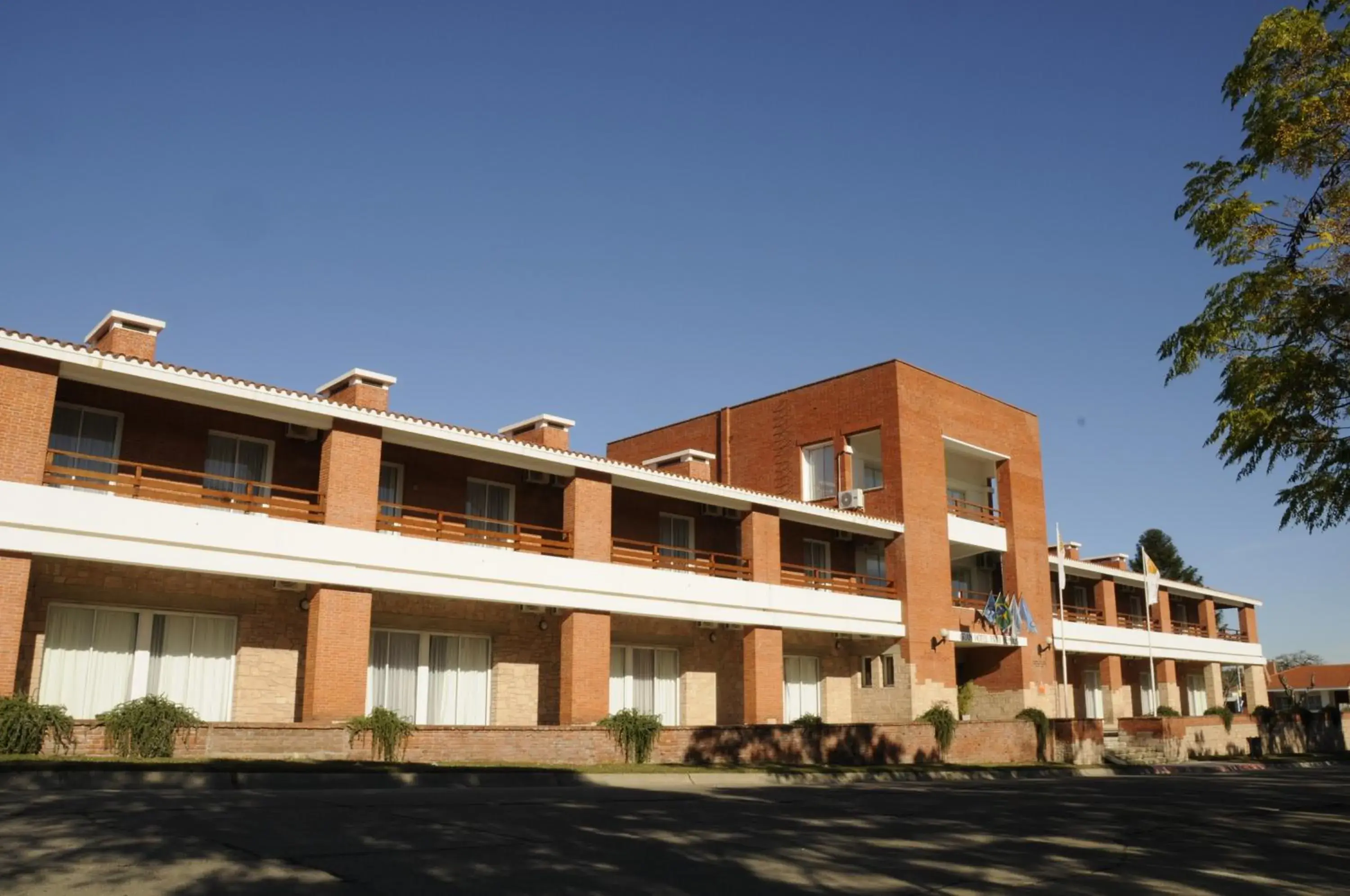 Facade/entrance in Gran Hotel Fray Bentos Facade/entrance in Gran Hotel Fray Bentos