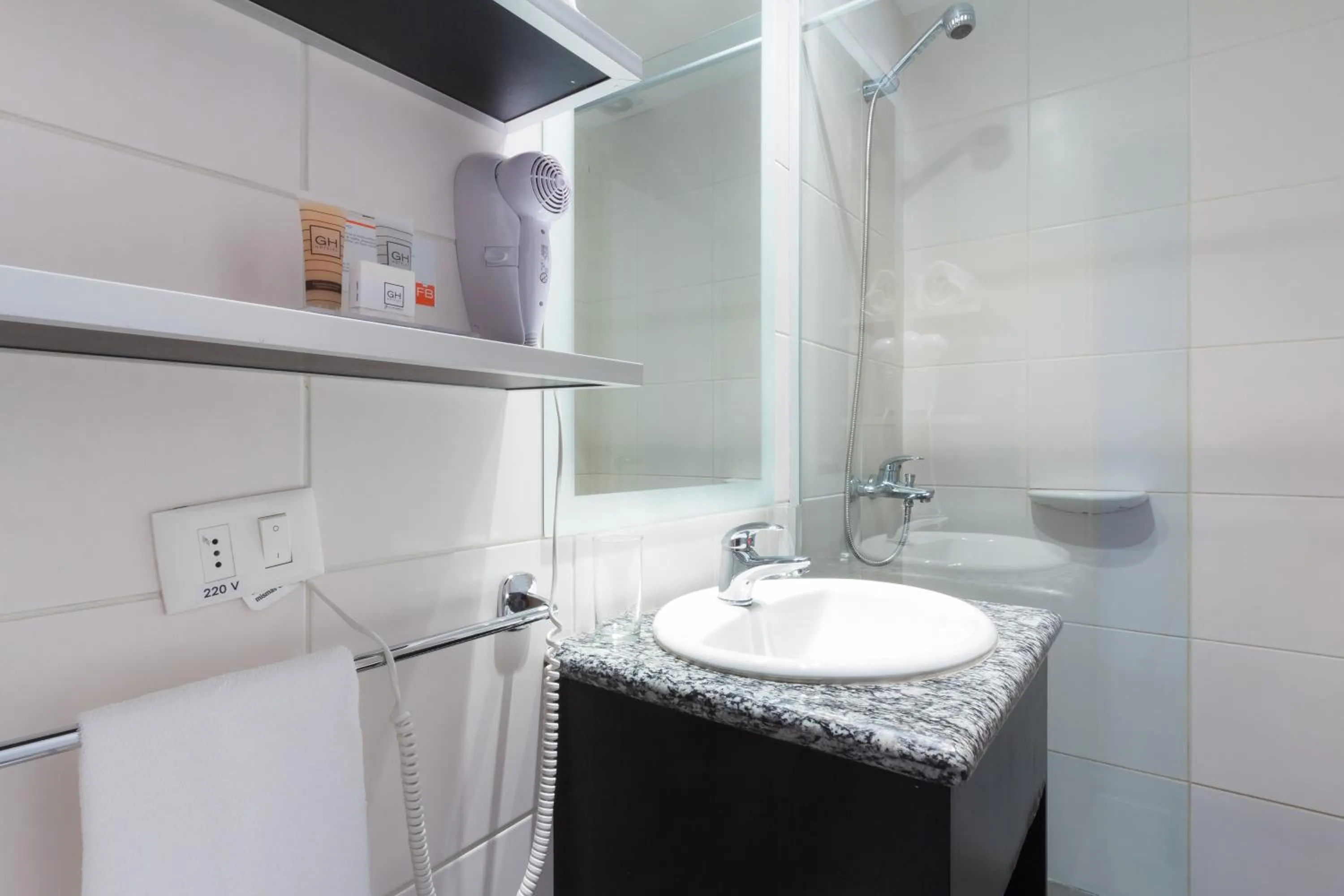 Bathroom in Gran Hotel Fray Bentos