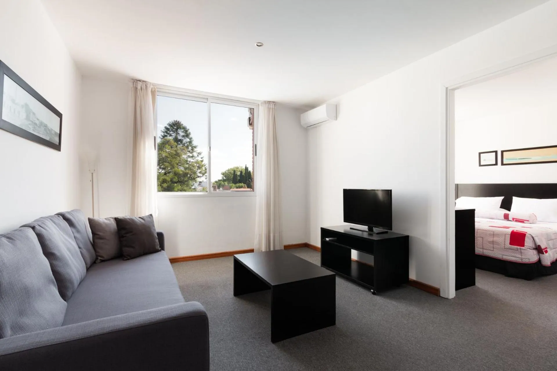 Photo of the whole room, Bed in Gran Hotel Fray Bentos