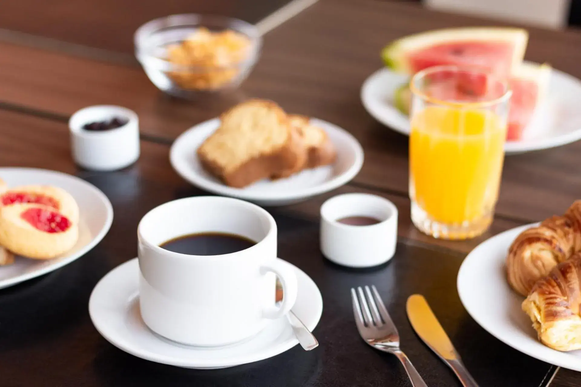 Continental breakfast in Gran Hotel Fray Bentos Continental breakfast in Gran Hotel Fray Bentos