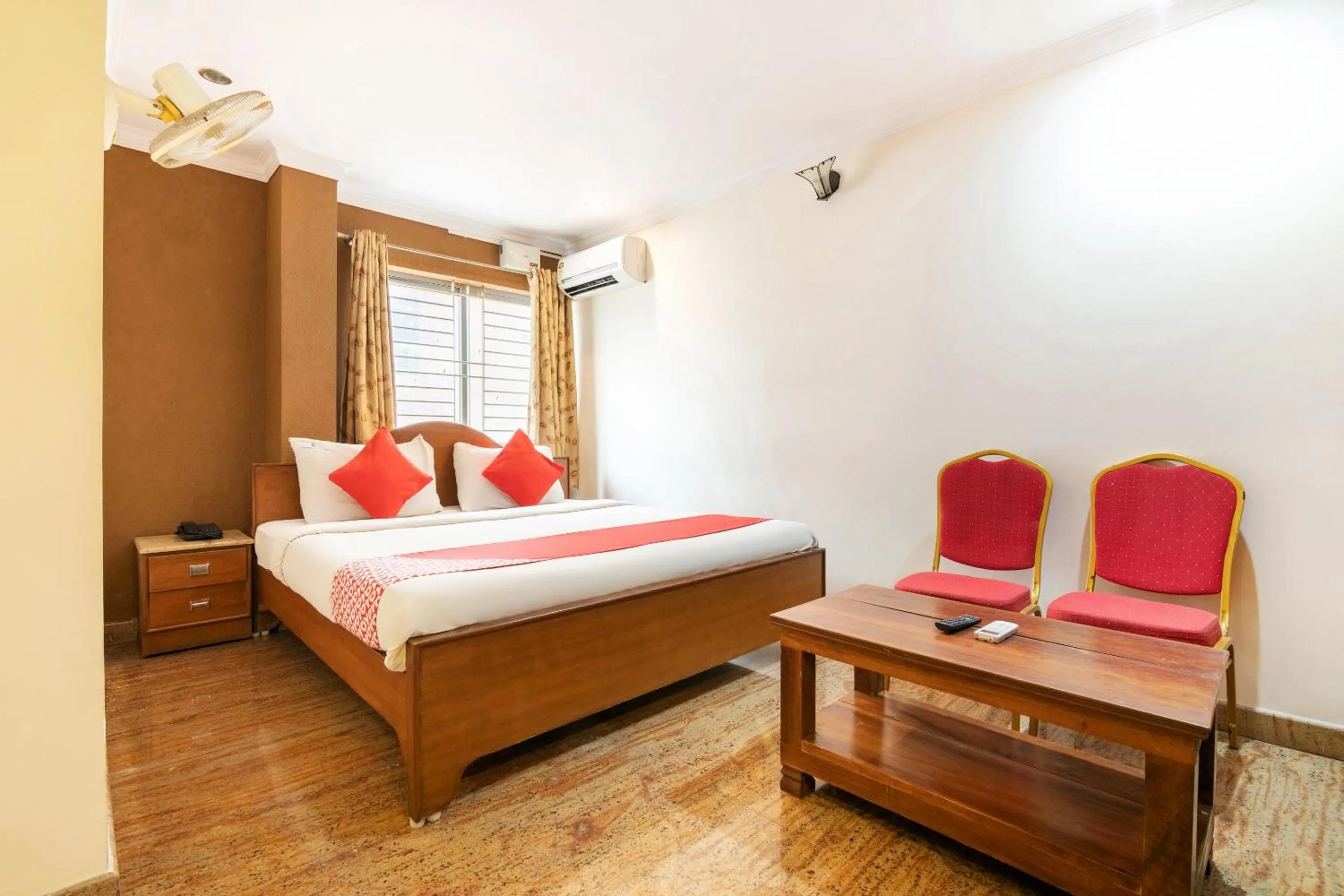 Bedroom, Bed in Hotel O Sree Balaji Residency