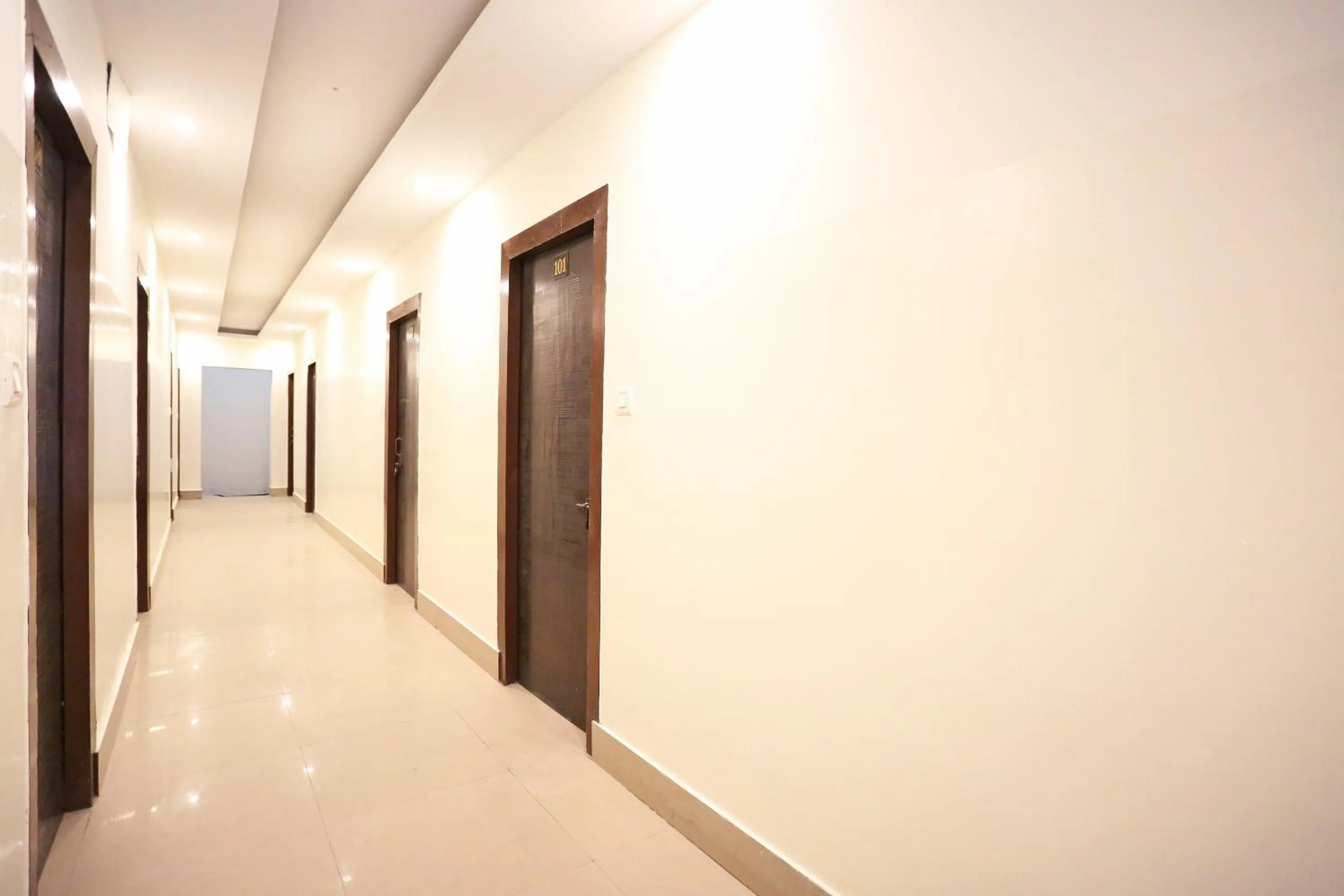 Lobby or reception in Hotel O by OYO Shiva Palace