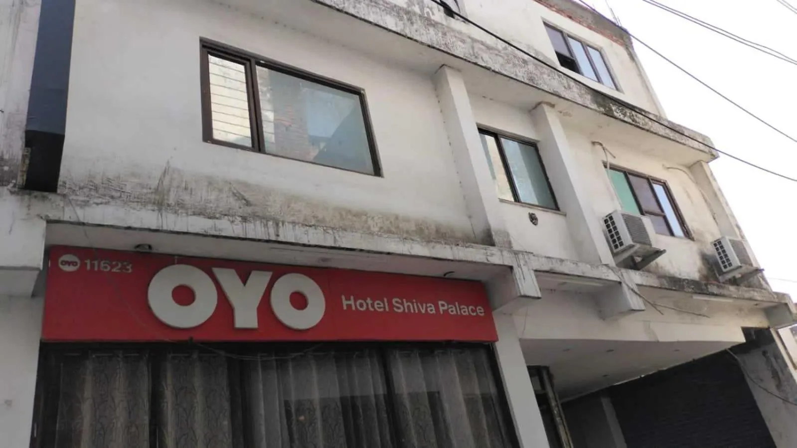 Facade/entrance in Hotel O by OYO Shiva Palace