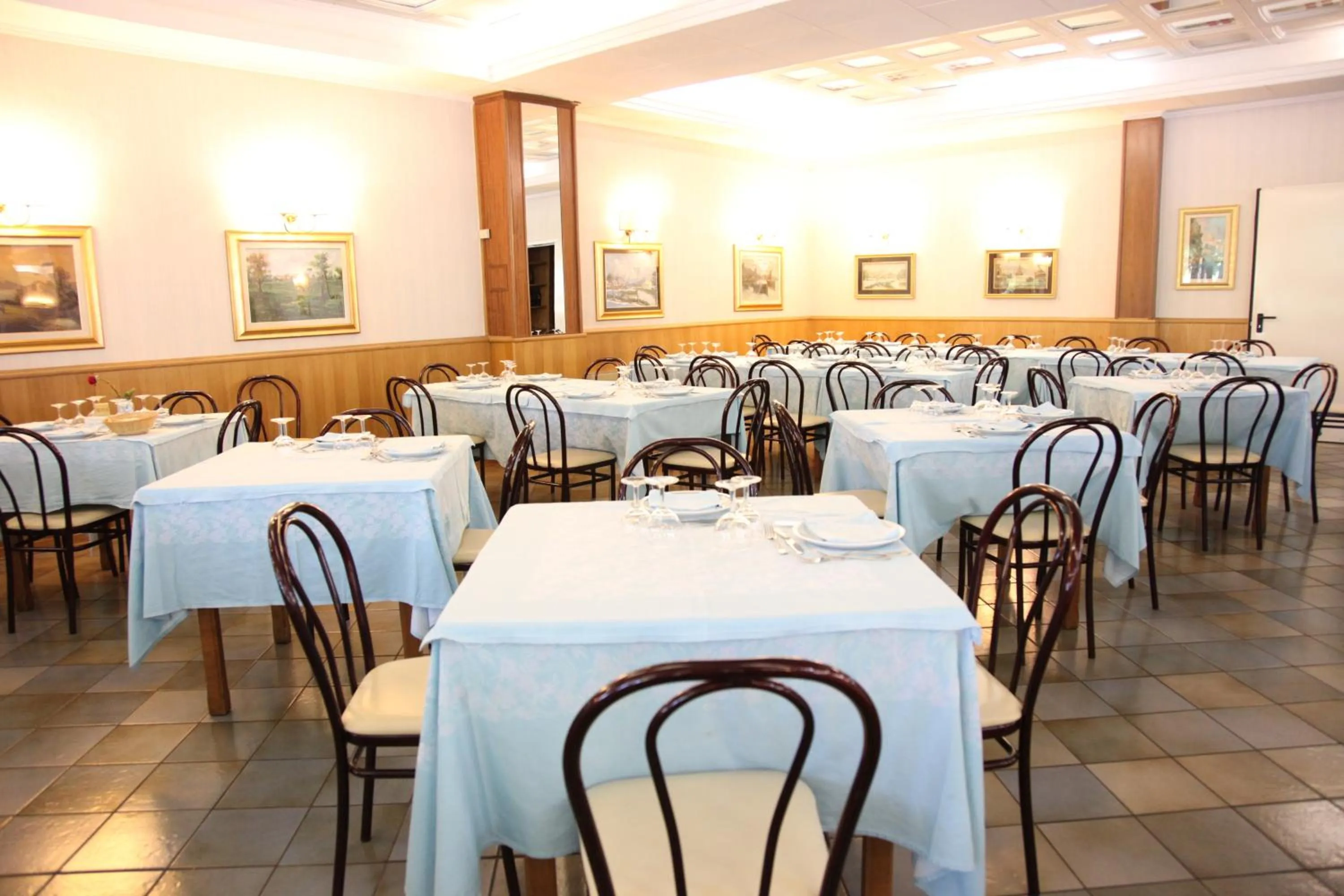 Restaurant/places to eat in Hotel Tasso