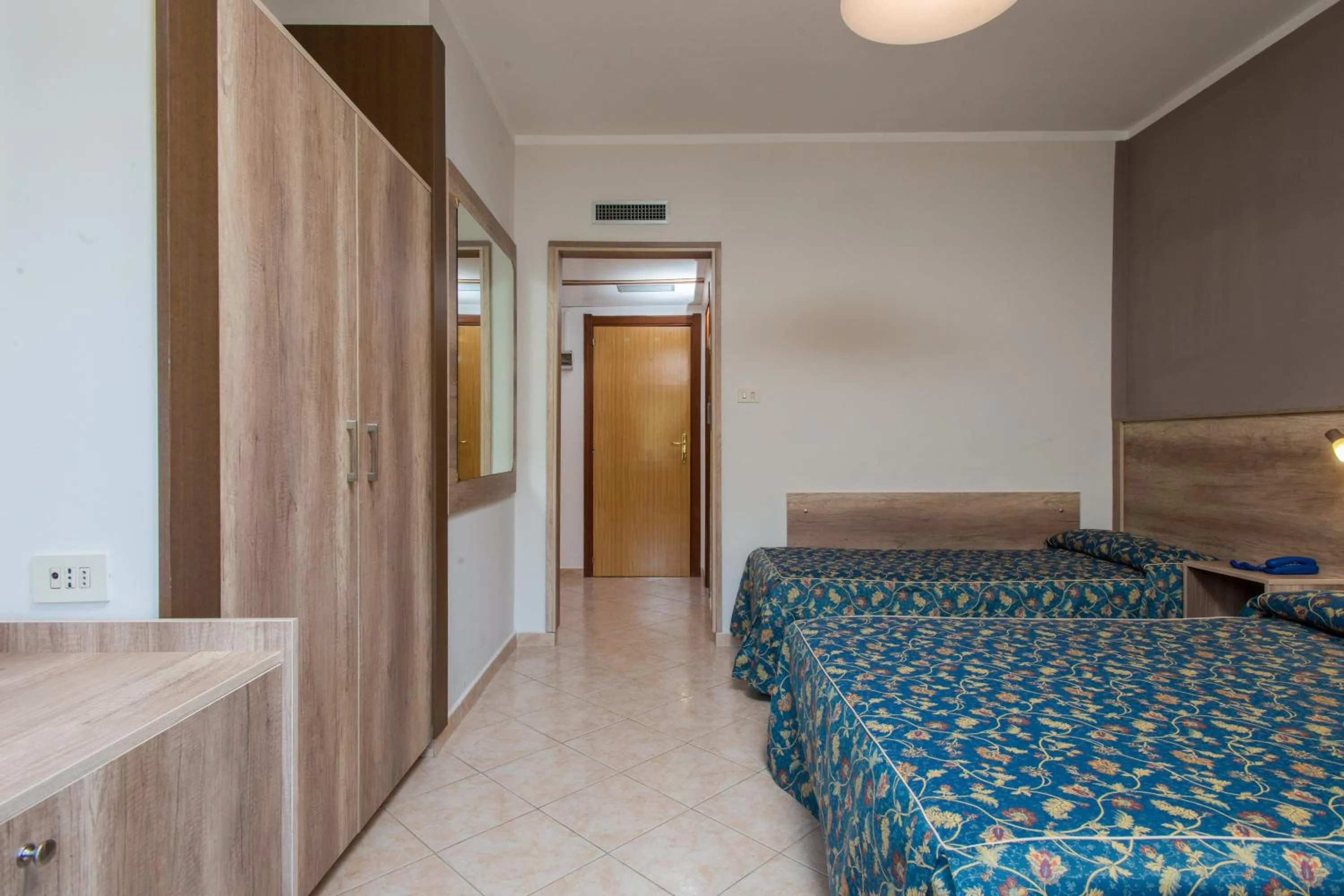 Bedroom, Bed in Hotel Tasso