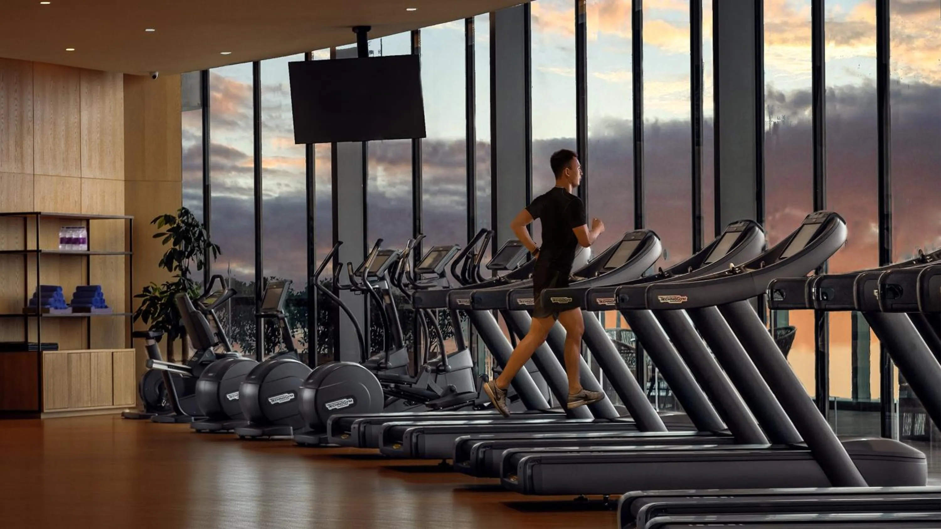 Fitness centre/facilities in InterContinental Tianjin Yujiapu Hotel & Residences by IHG