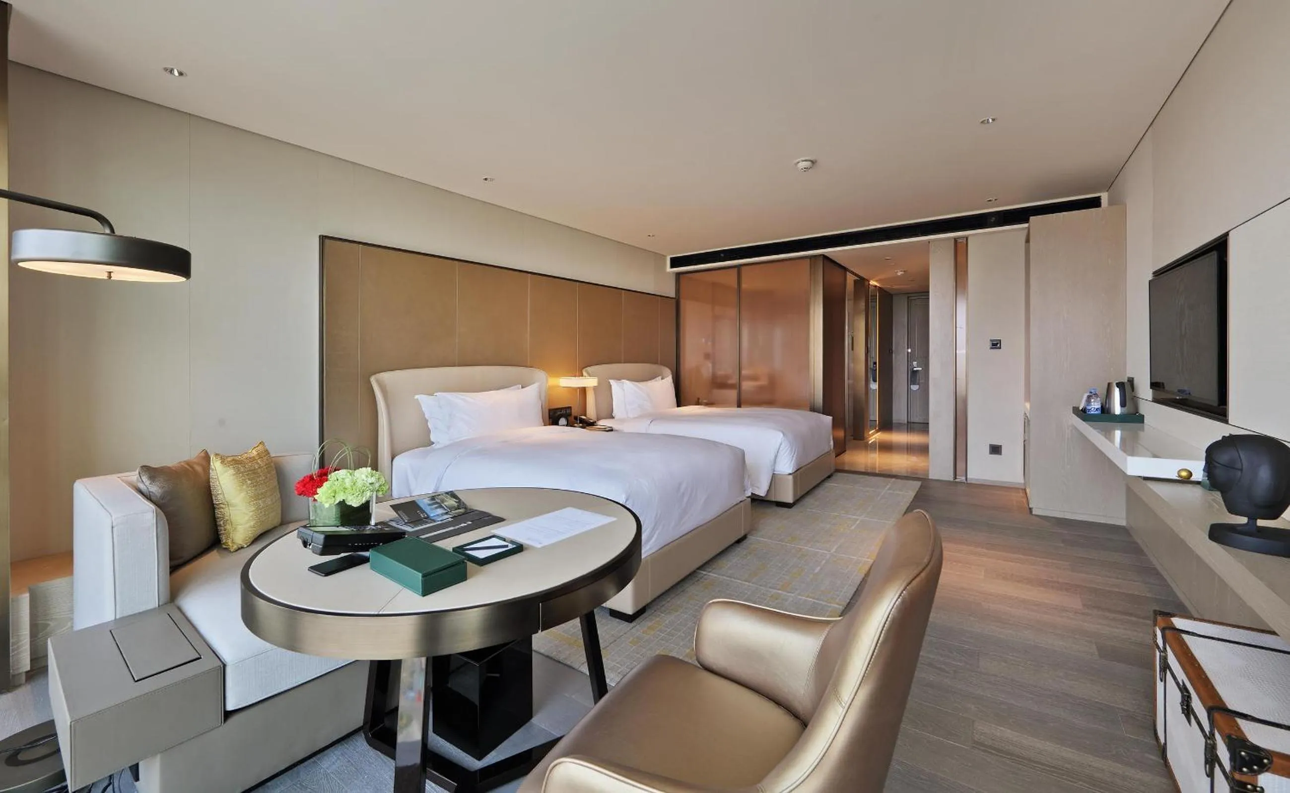 Photo of the whole room, Bed in InterContinental Tianjin Yujiapu Hotel & Residences by IHG