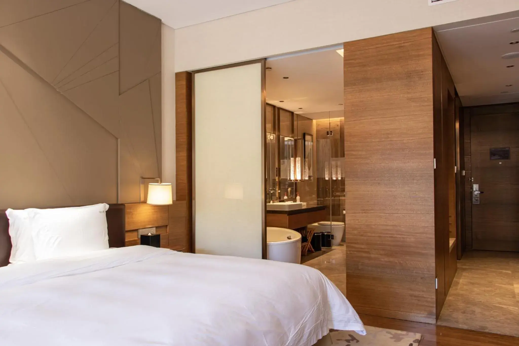 Standard Room in Holiday Inn Resort Zhangjiakou Chongli, an IHG Hotel Standard Room in Holiday Inn Resort Zhangjiakou Chongli, an IHG Hotel