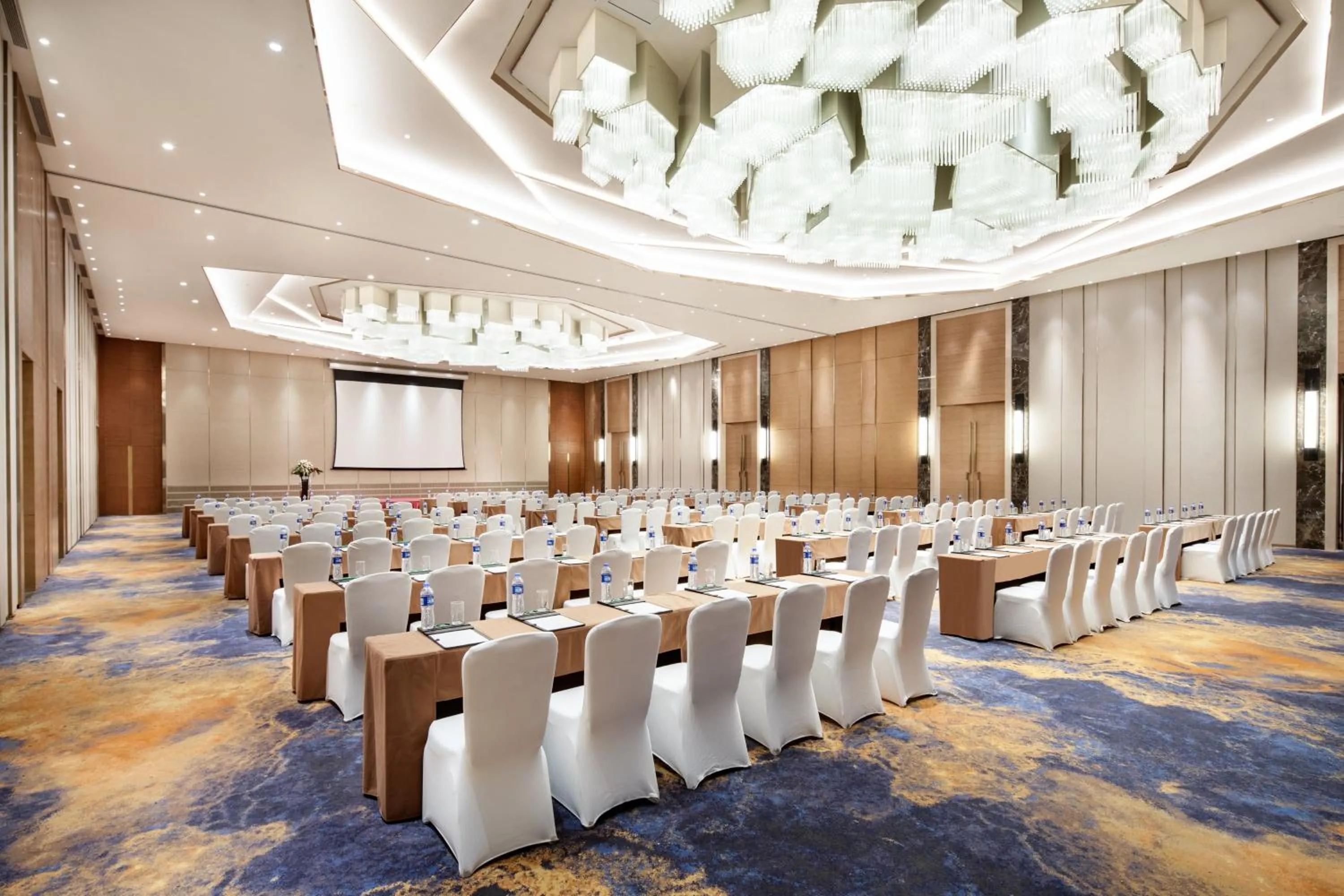 Banquet/Function facilities in Holiday Inn Resort Zhangjiakou Chongli, an IHG Hotel