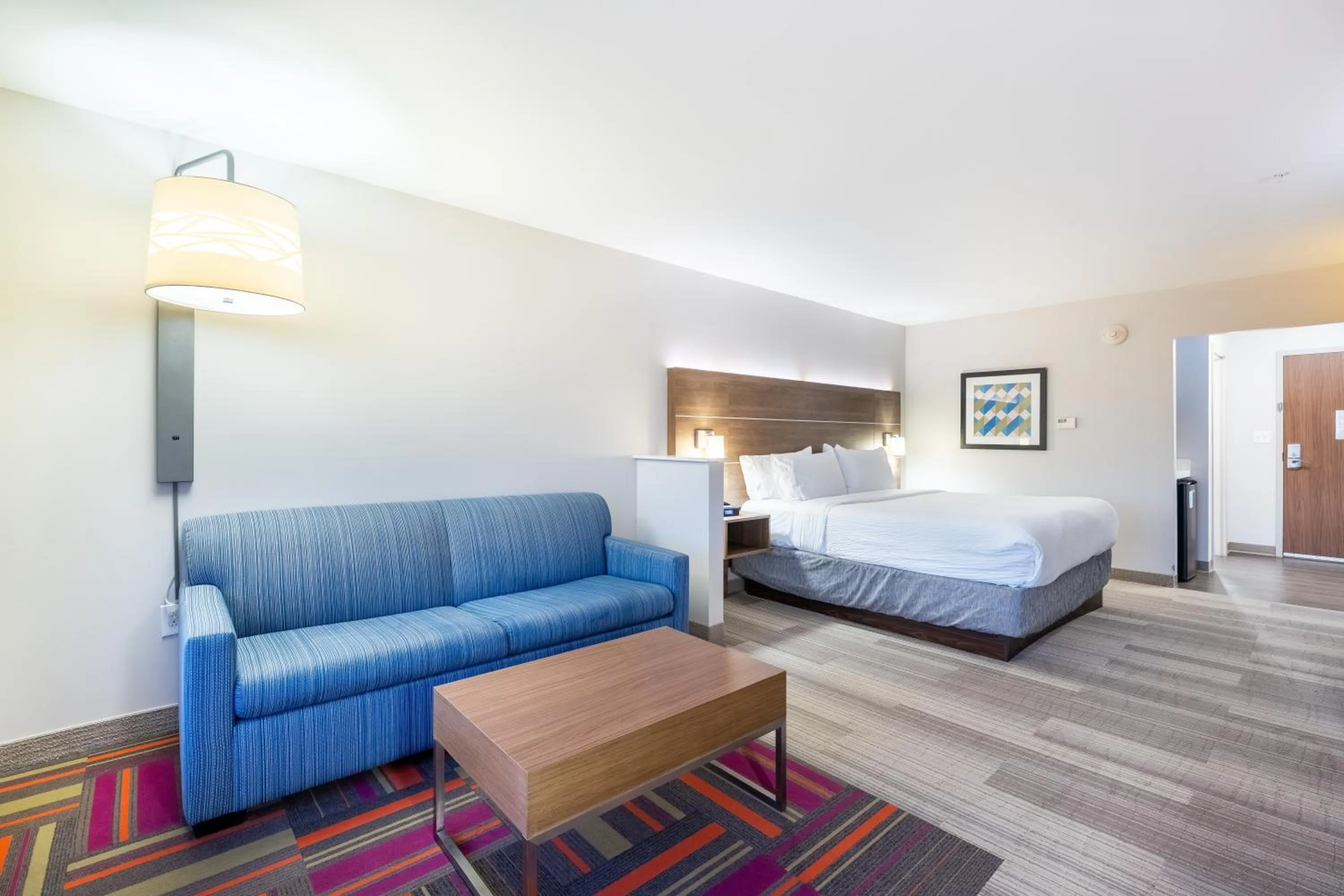 Bed in Holiday Inn Express & Suites Nashville North - Springfield by IHG