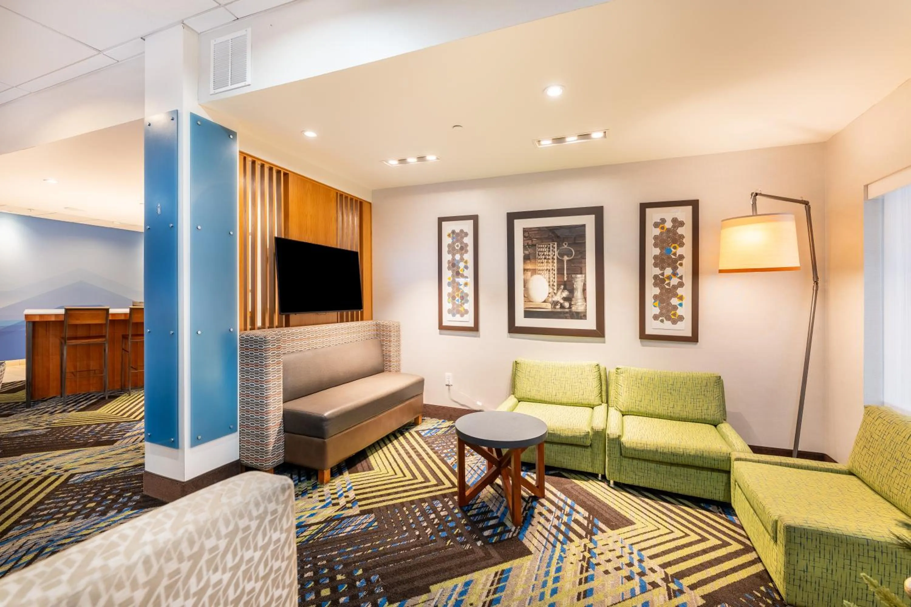 Holiday Inn Express & Suites Nashville North - Springfield by IHG