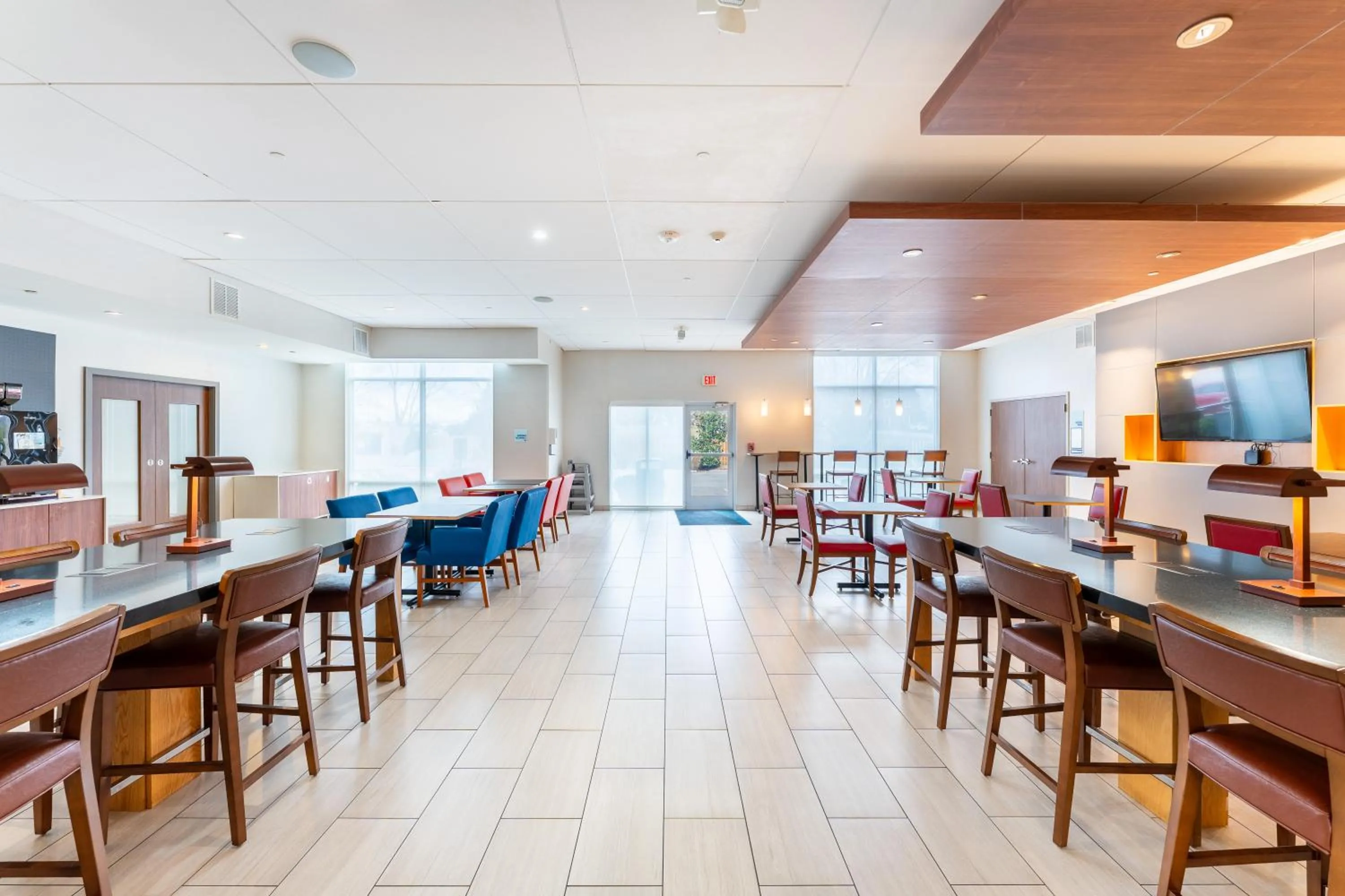 Holiday Inn Express & Suites Nashville North - Springfield by IHG