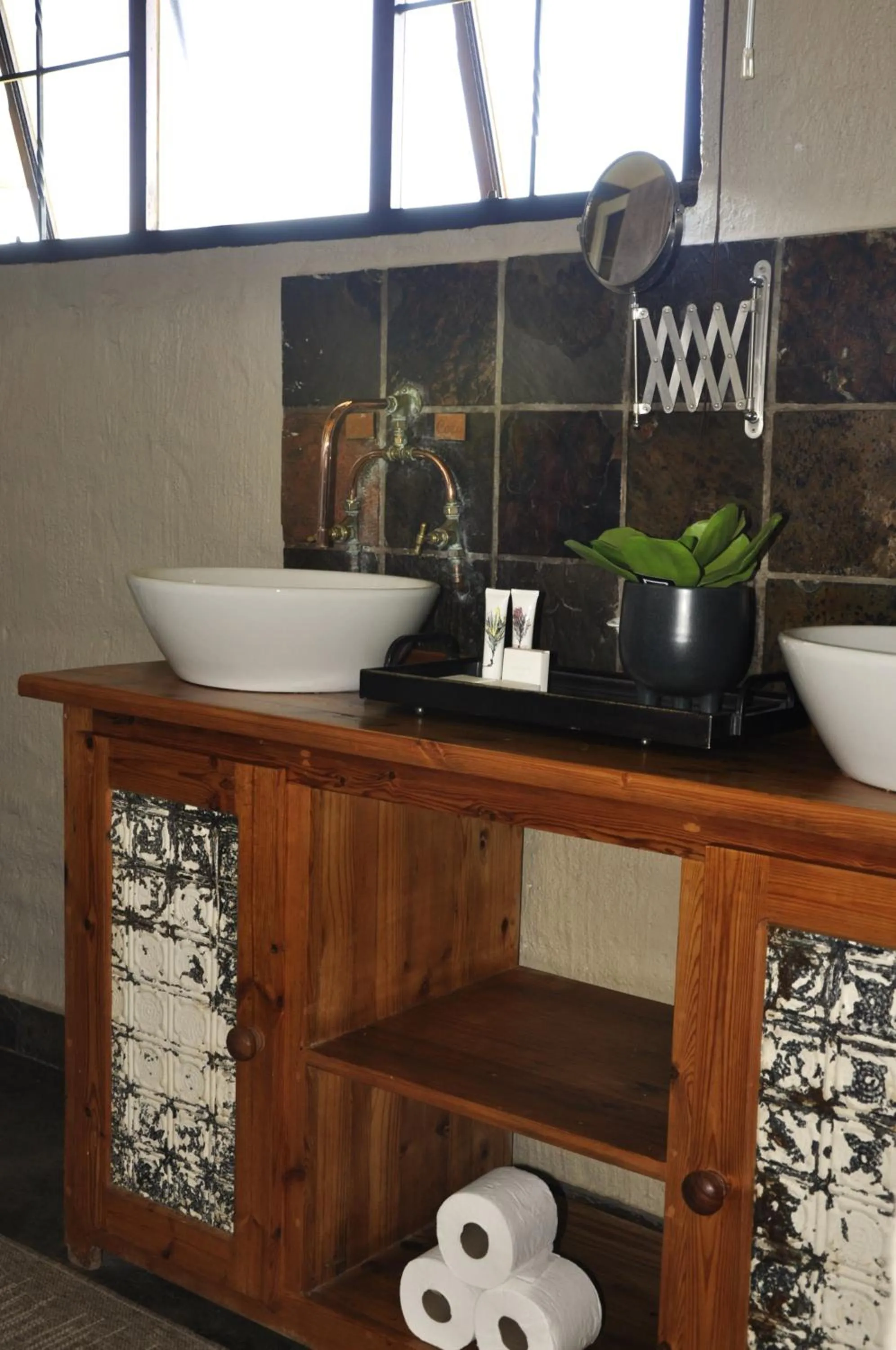 Property building in Grincourt B&B- with No Load shedding