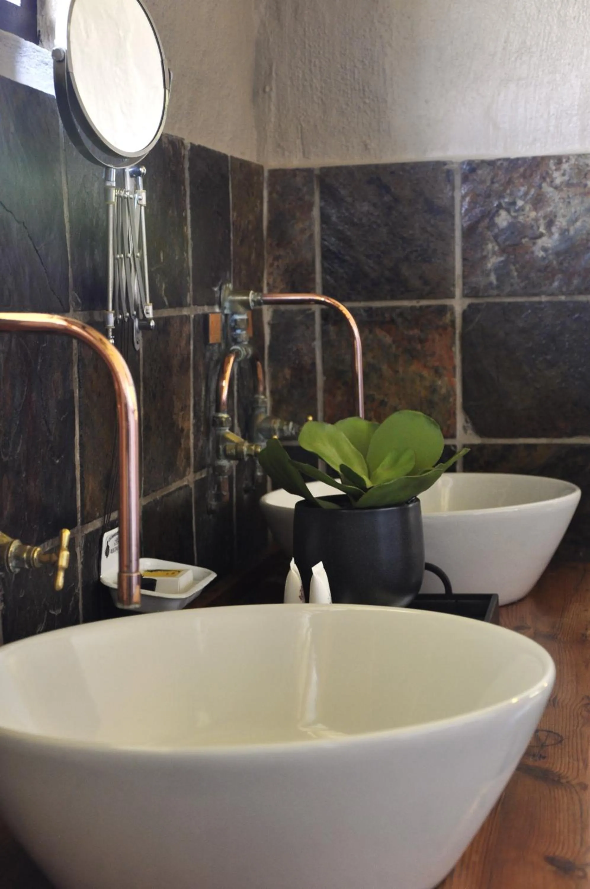 Bathroom in Grincourt B&B- with No Load shedding