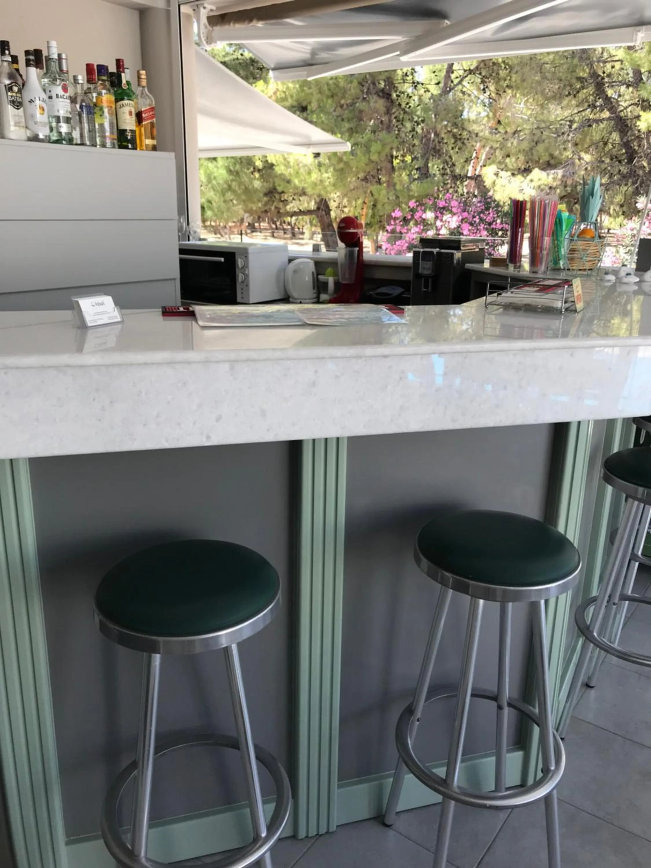 Lounge or bar in Kiwi Apartments