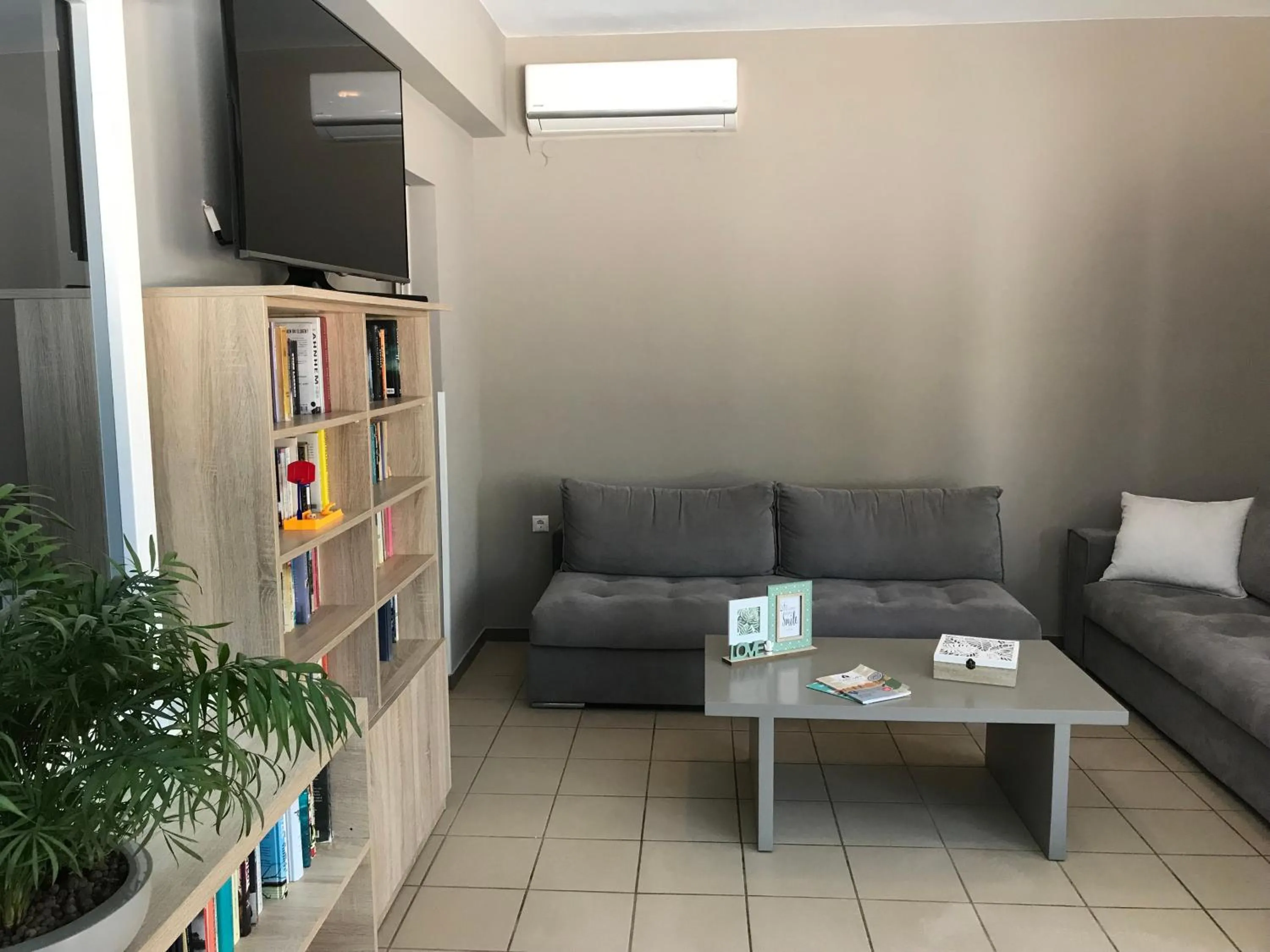 Lobby or reception in Kiwi Apartments