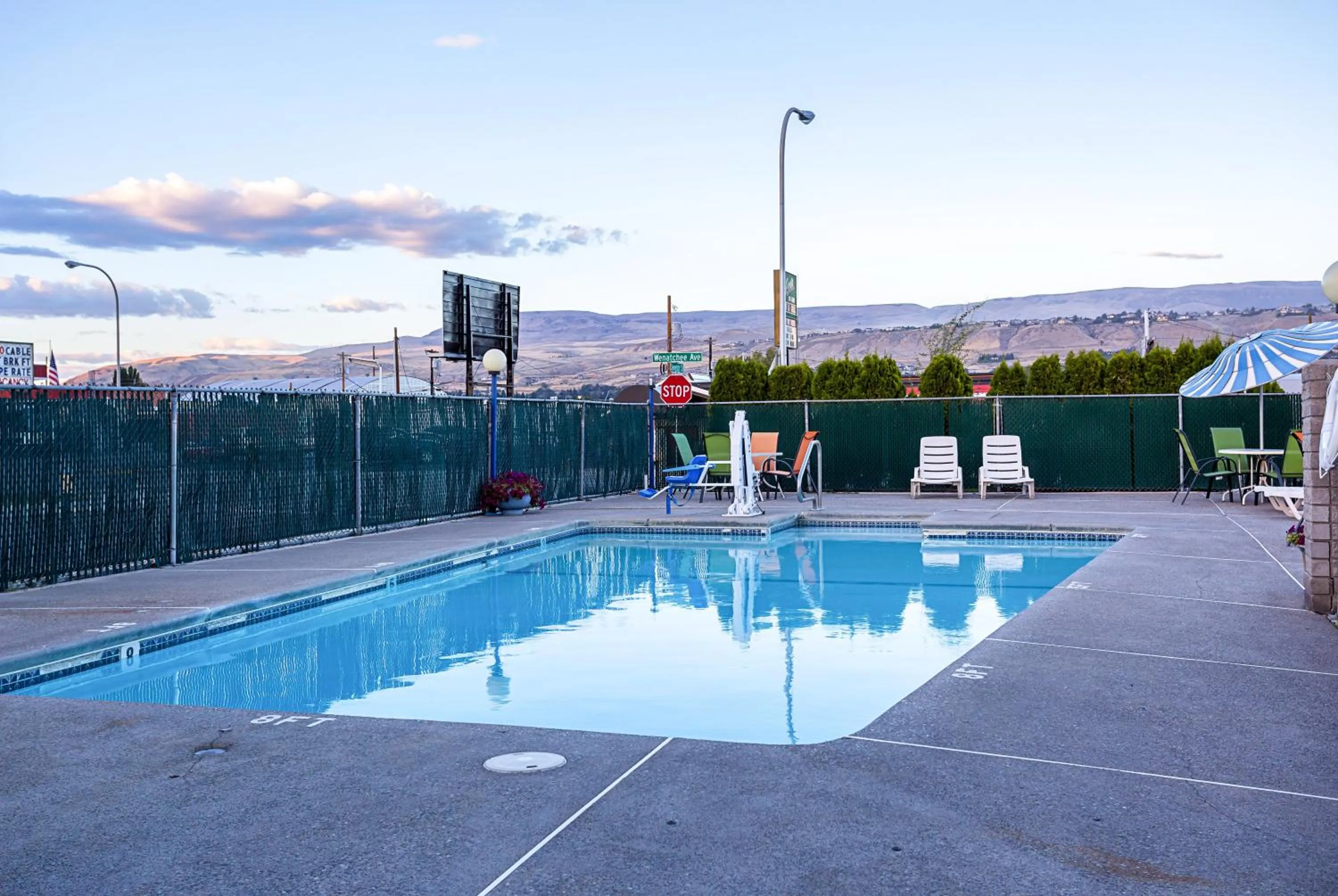 Swimming pool in Motel 6-Wenatchee, WA