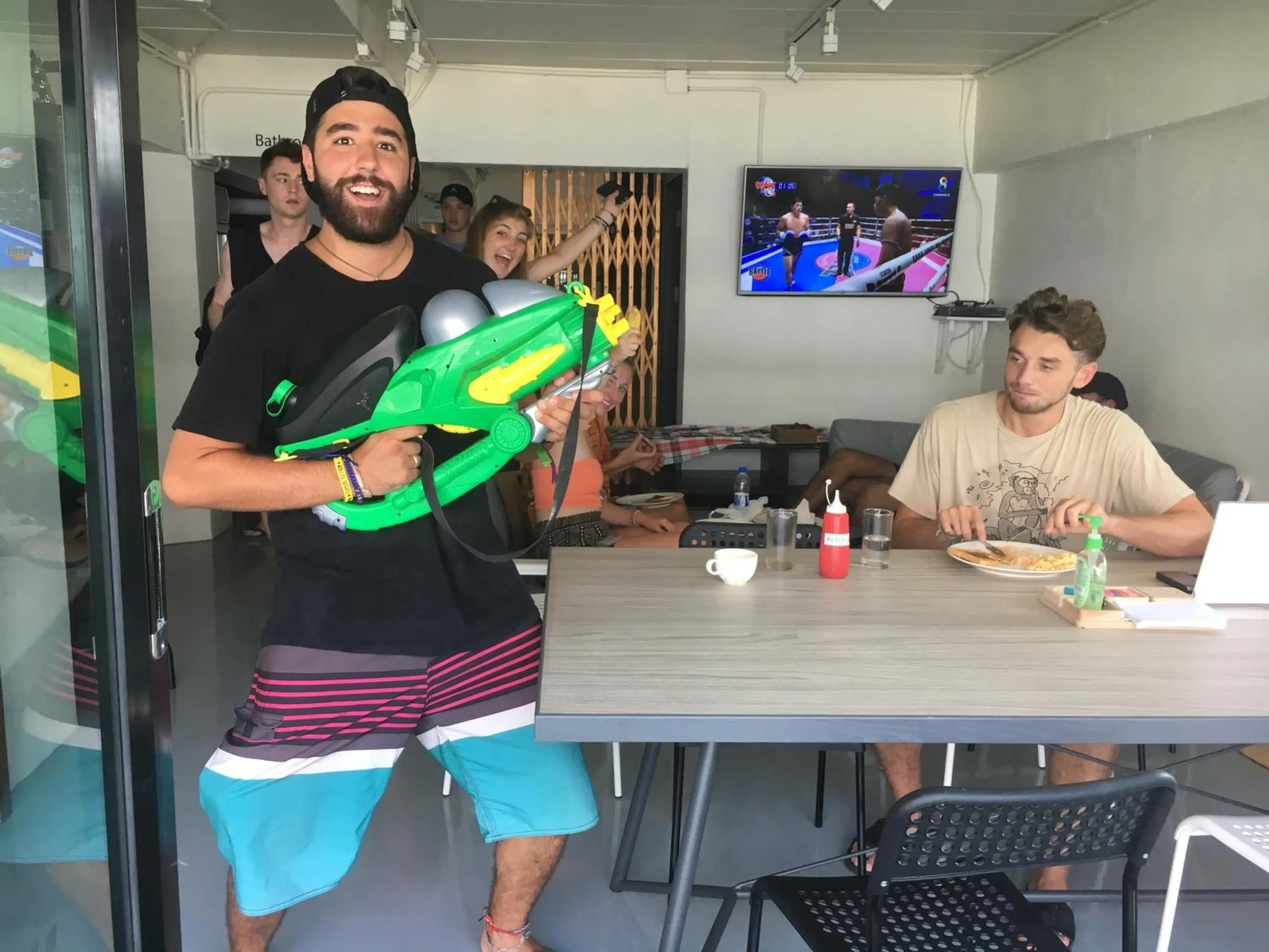 Communal lounge/ TV room in Jam Hostel Bangkok