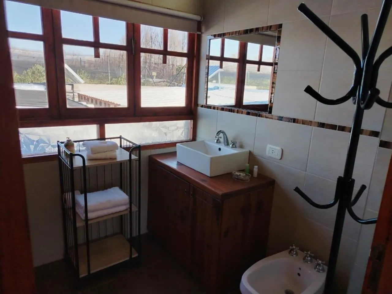 Bathroom in Posada Cavieres Wine Farm