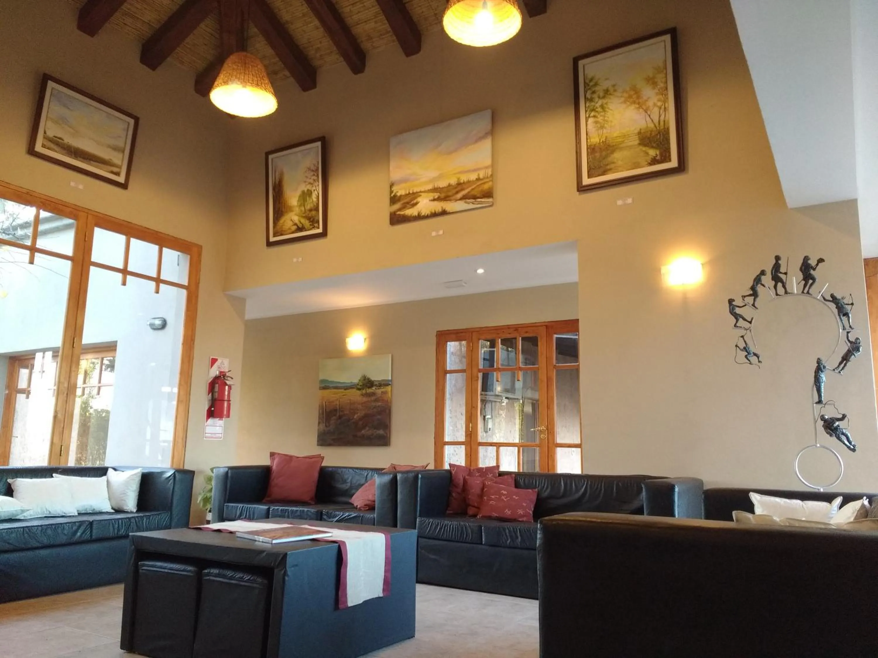 Communal lounge/ TV room in Posada Cavieres Wine Farm