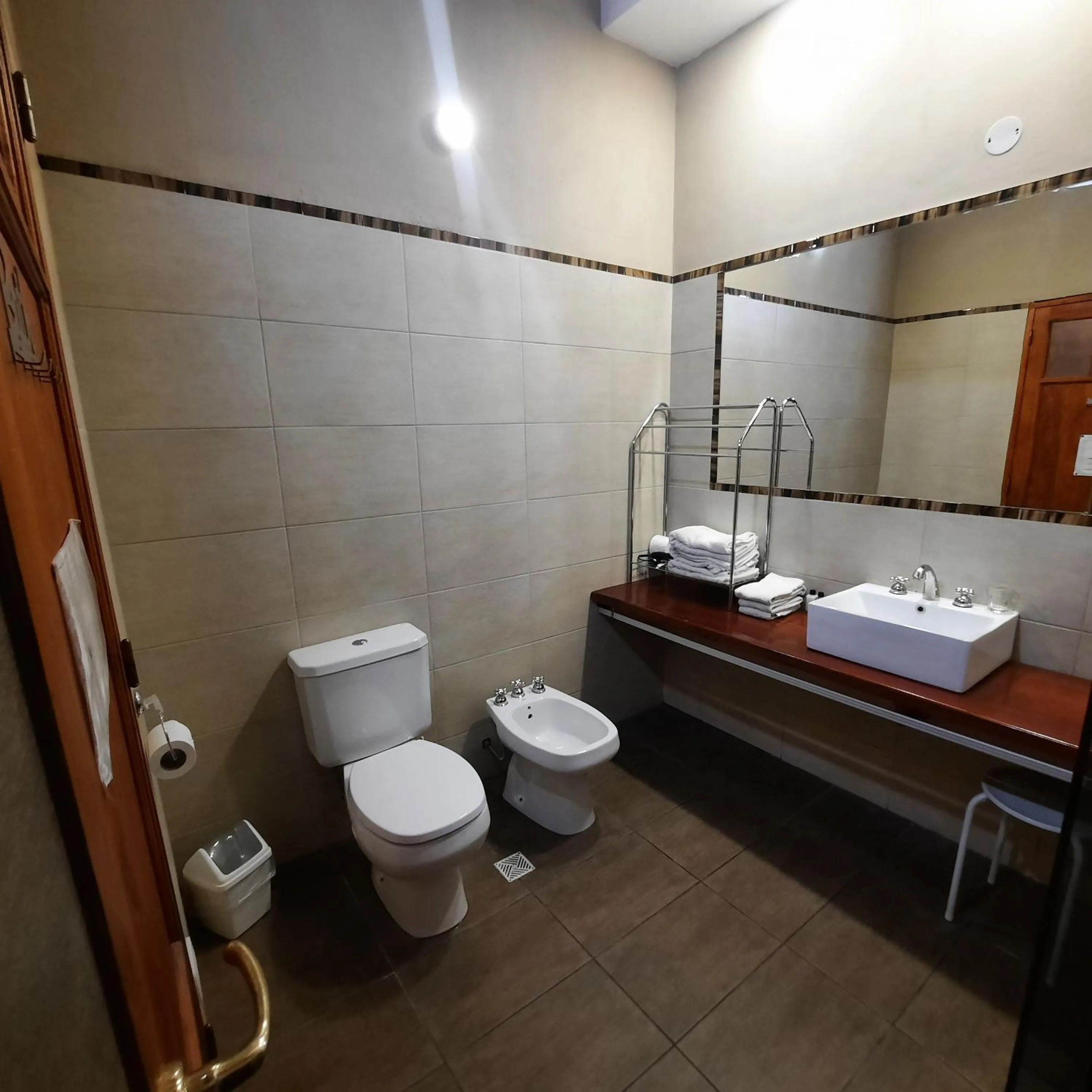 Bathroom in Posada Cavieres Wine Farm