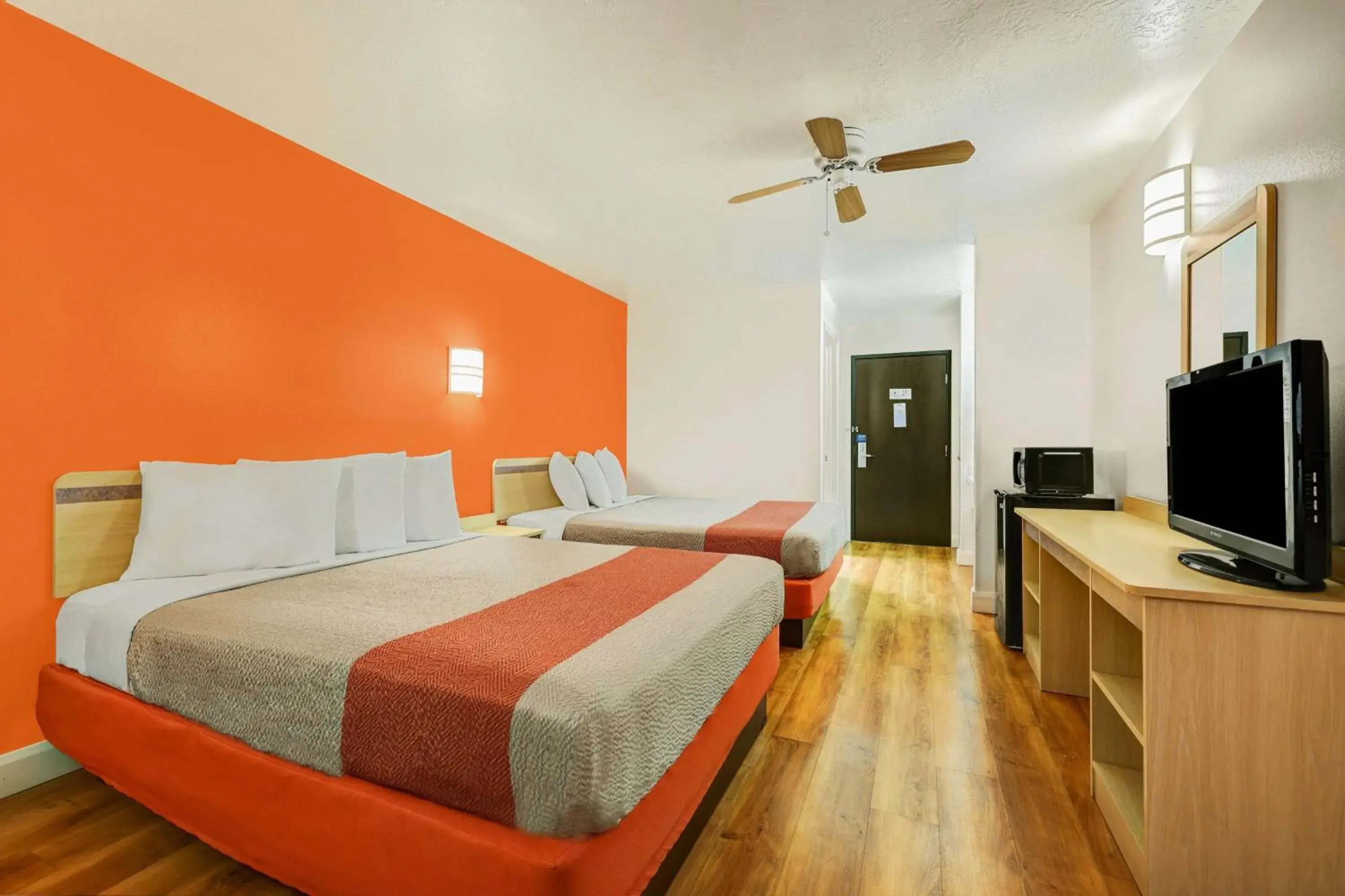 Bedroom, Bed in Motel 6-Beaver, UT Bedroom, Bed in Motel 6-Beaver, UT