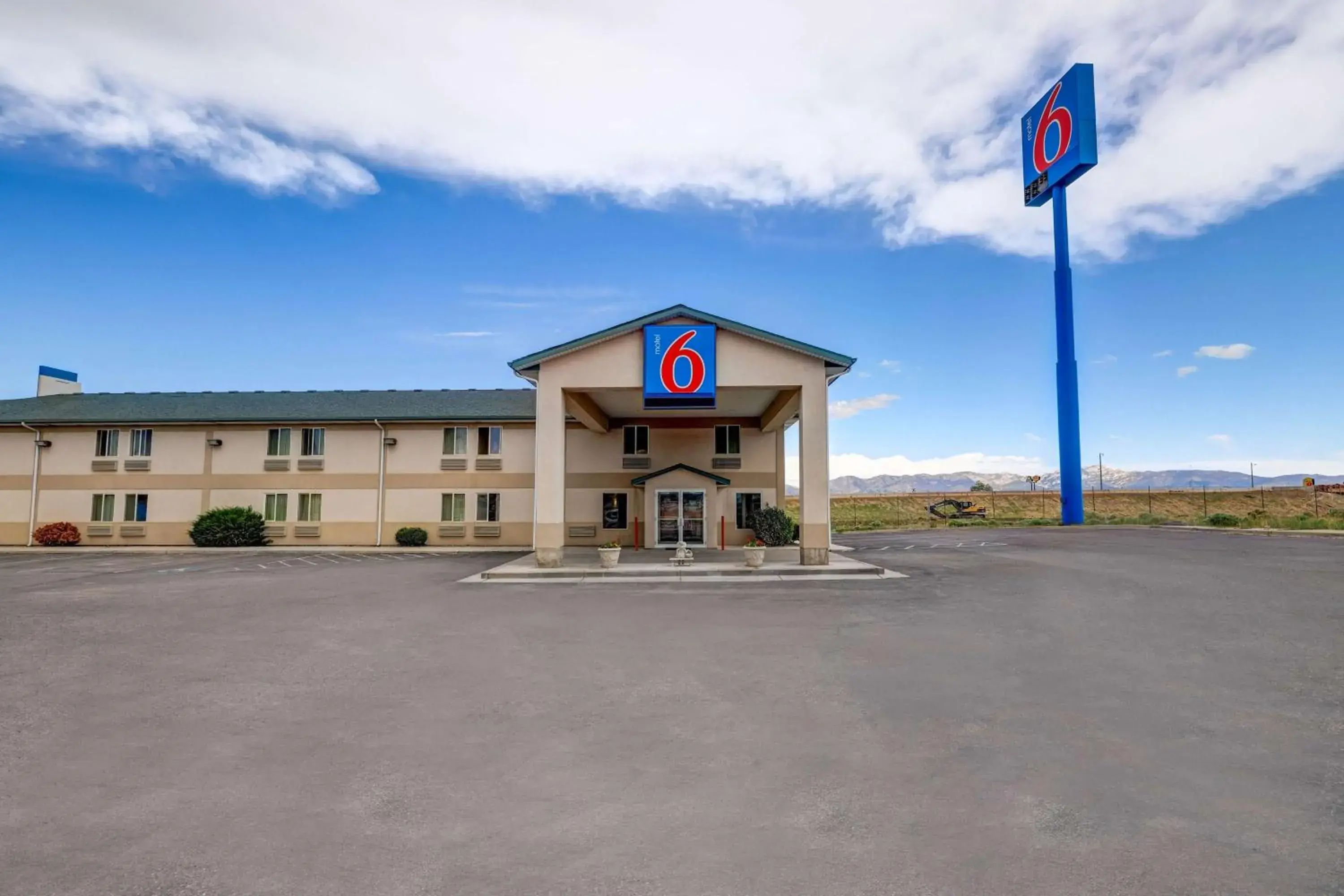 Property building in Motel 6-Beaver, UT Property building in Motel 6-Beaver, UT