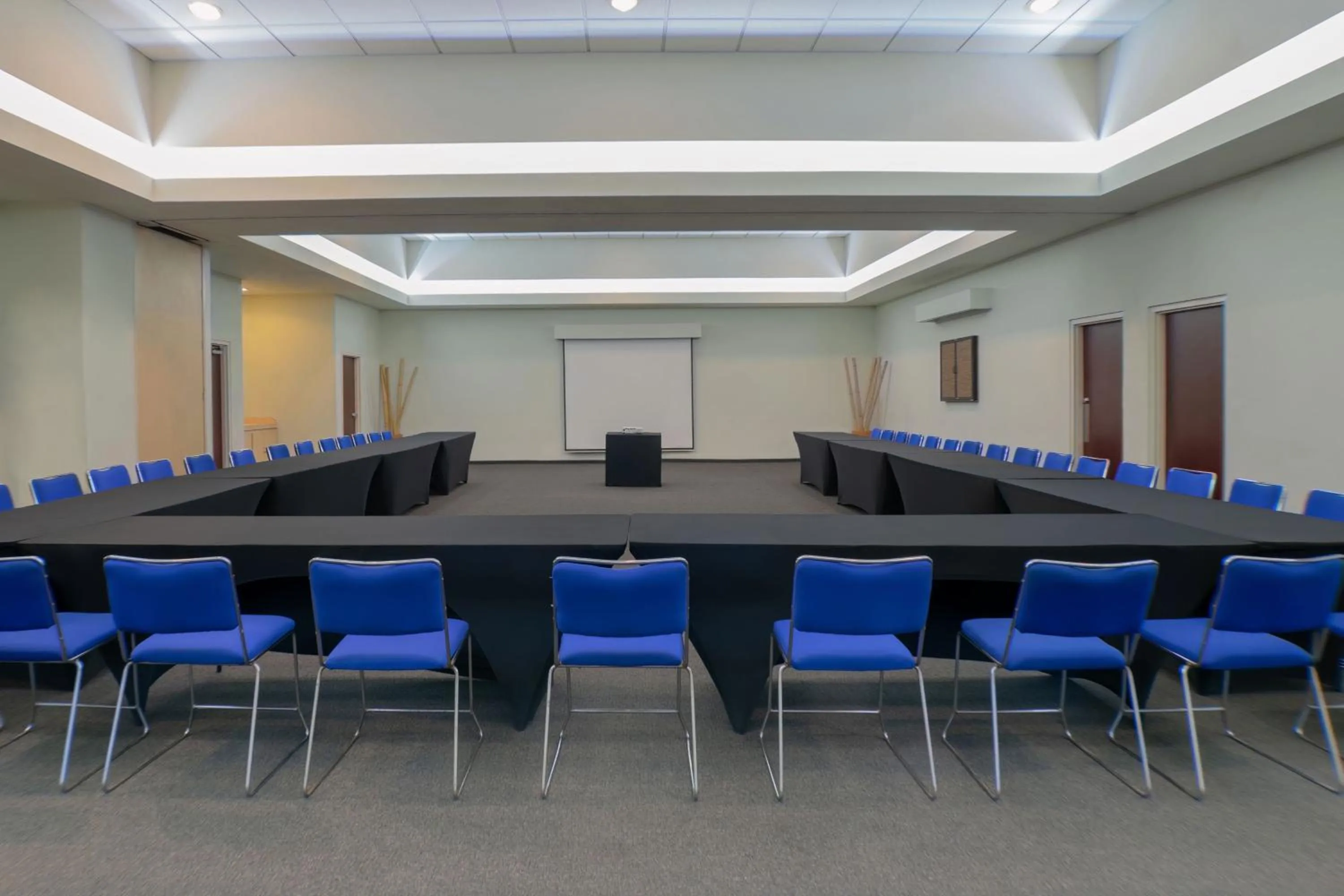 Meeting/conference room in City Express by Marriott Culiacan