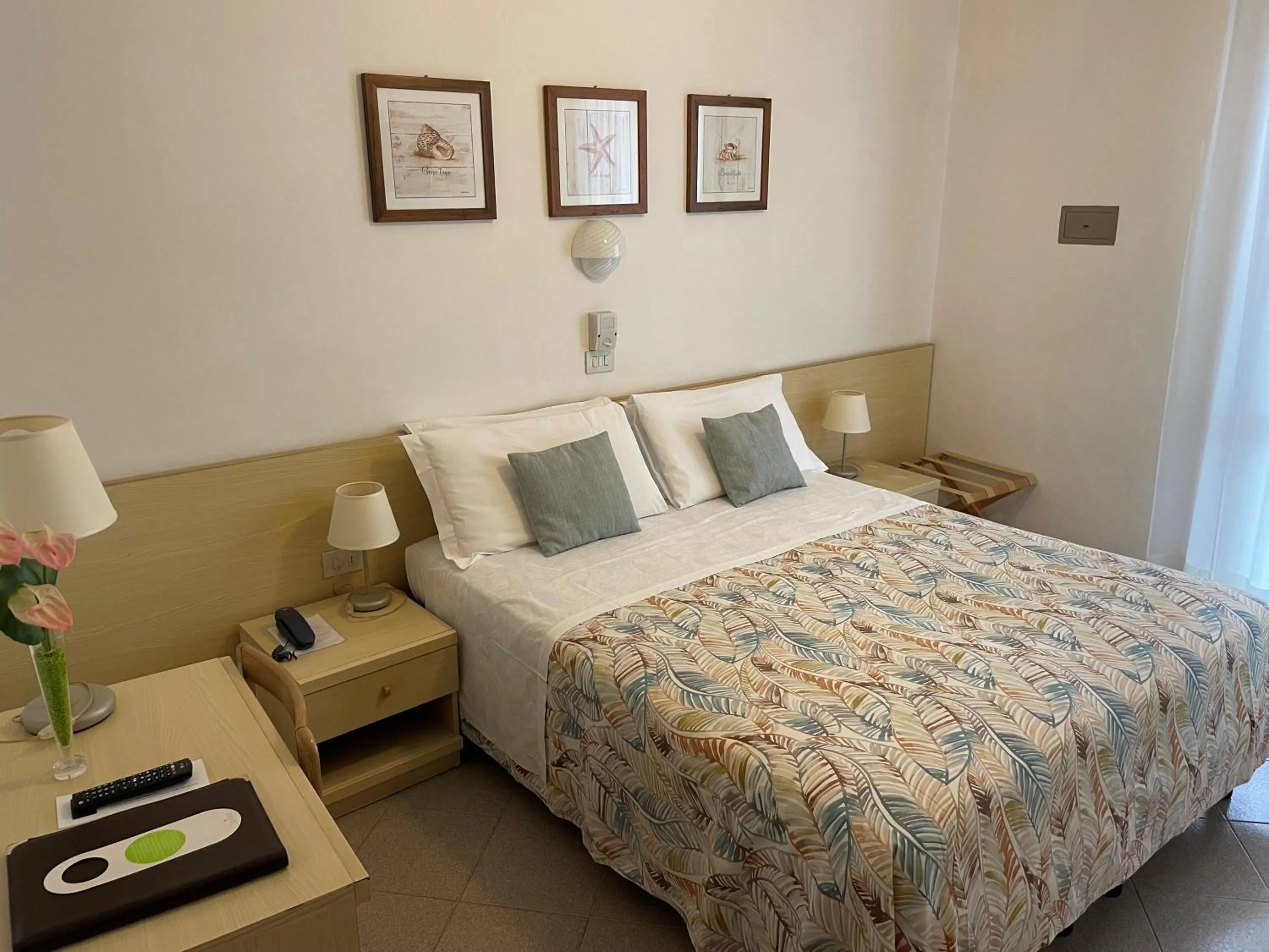 Bedroom, Bed in Hotel Desiree