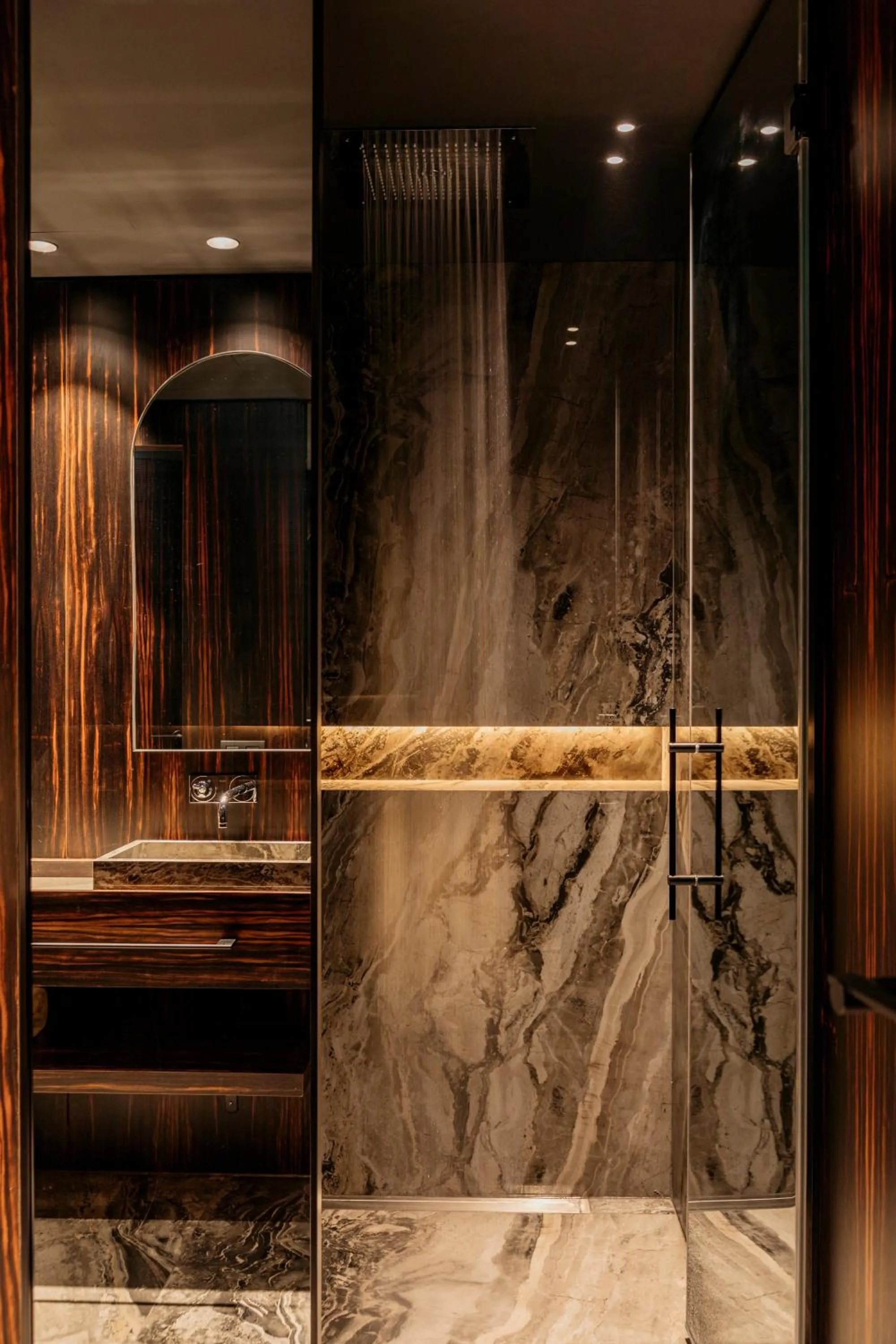Bathroom in Hotel Bagués, a Small Luxury Hotel of the World