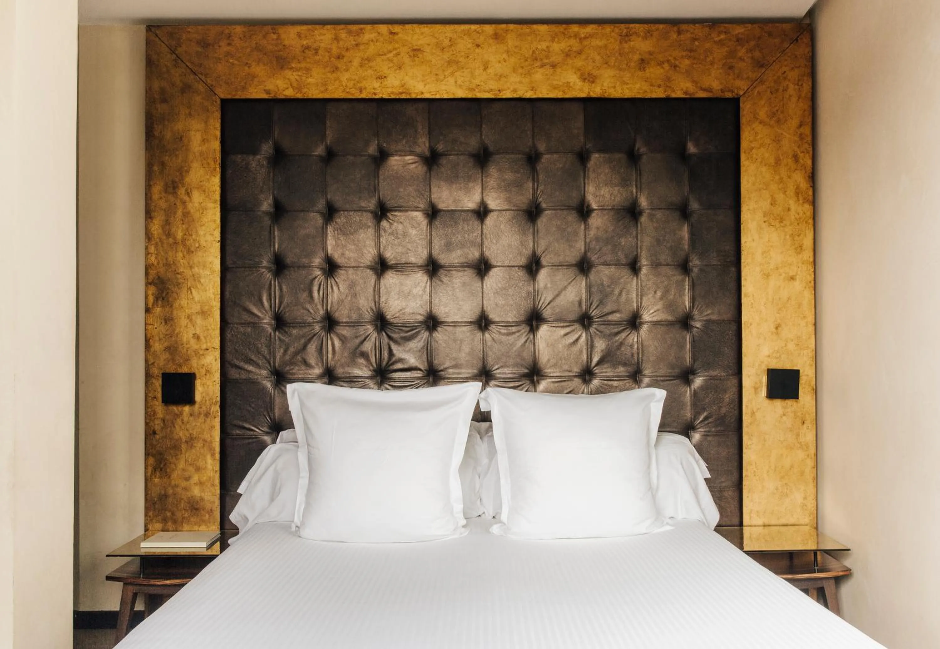 Bed in Hotel Bagués, a Small Luxury Hotel of the World