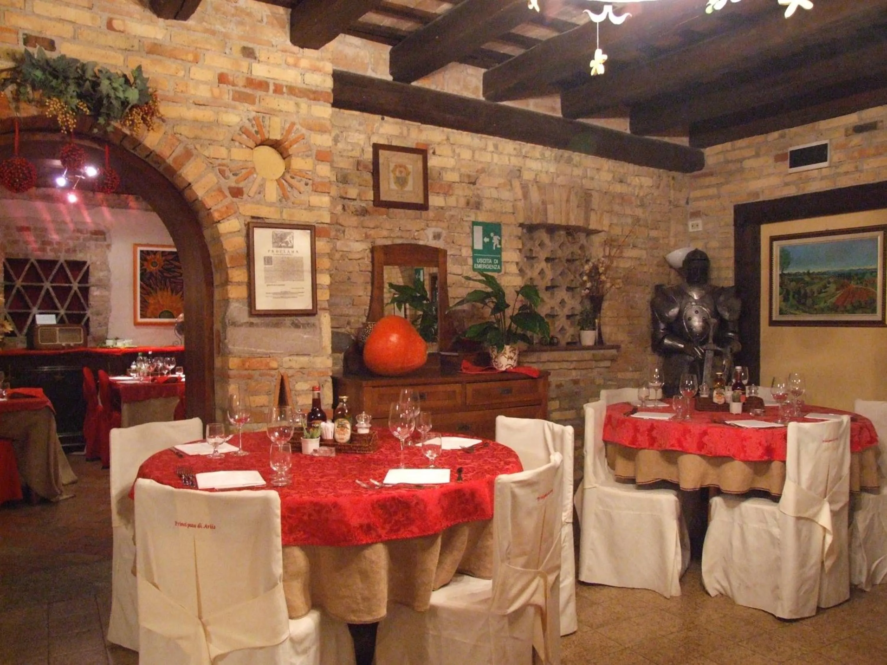Restaurant/places to eat in Principato Di Ariis Hotel 3 stelle Room Only