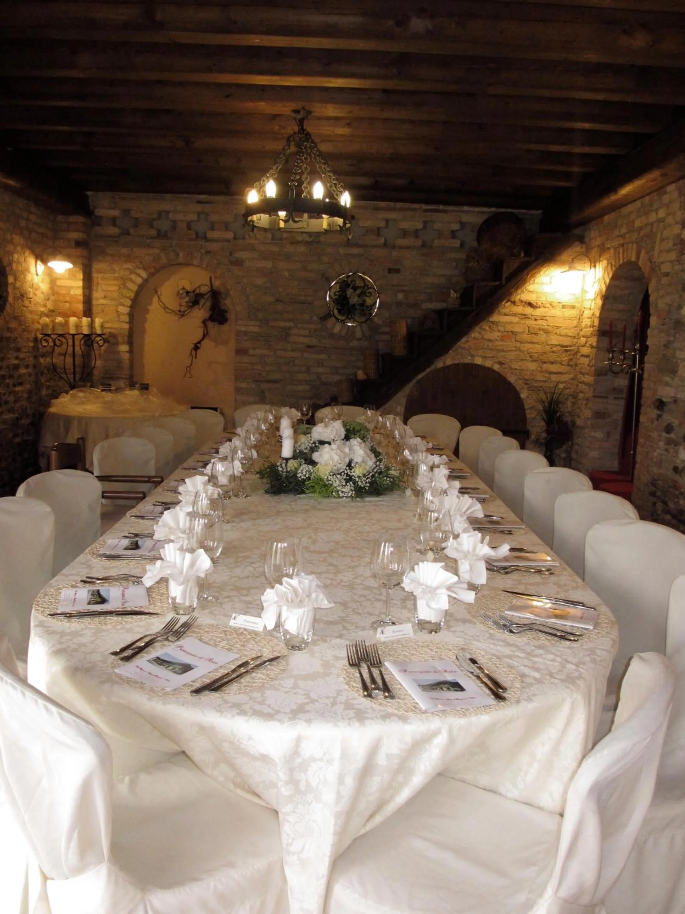 Restaurant/places to eat in Principato Di Ariis Hotel 3 stelle Room Only