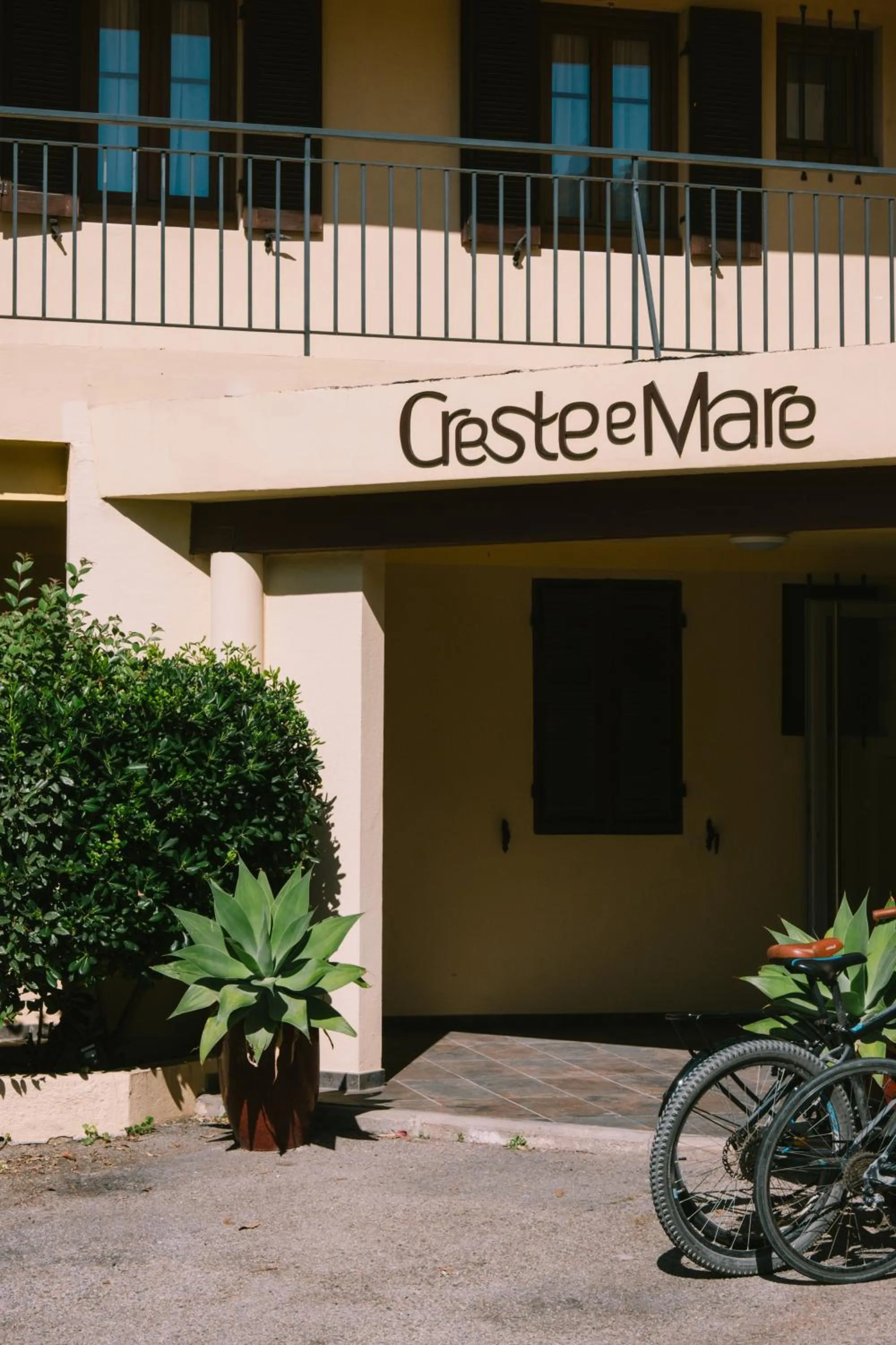 Property building in Creste E Mare