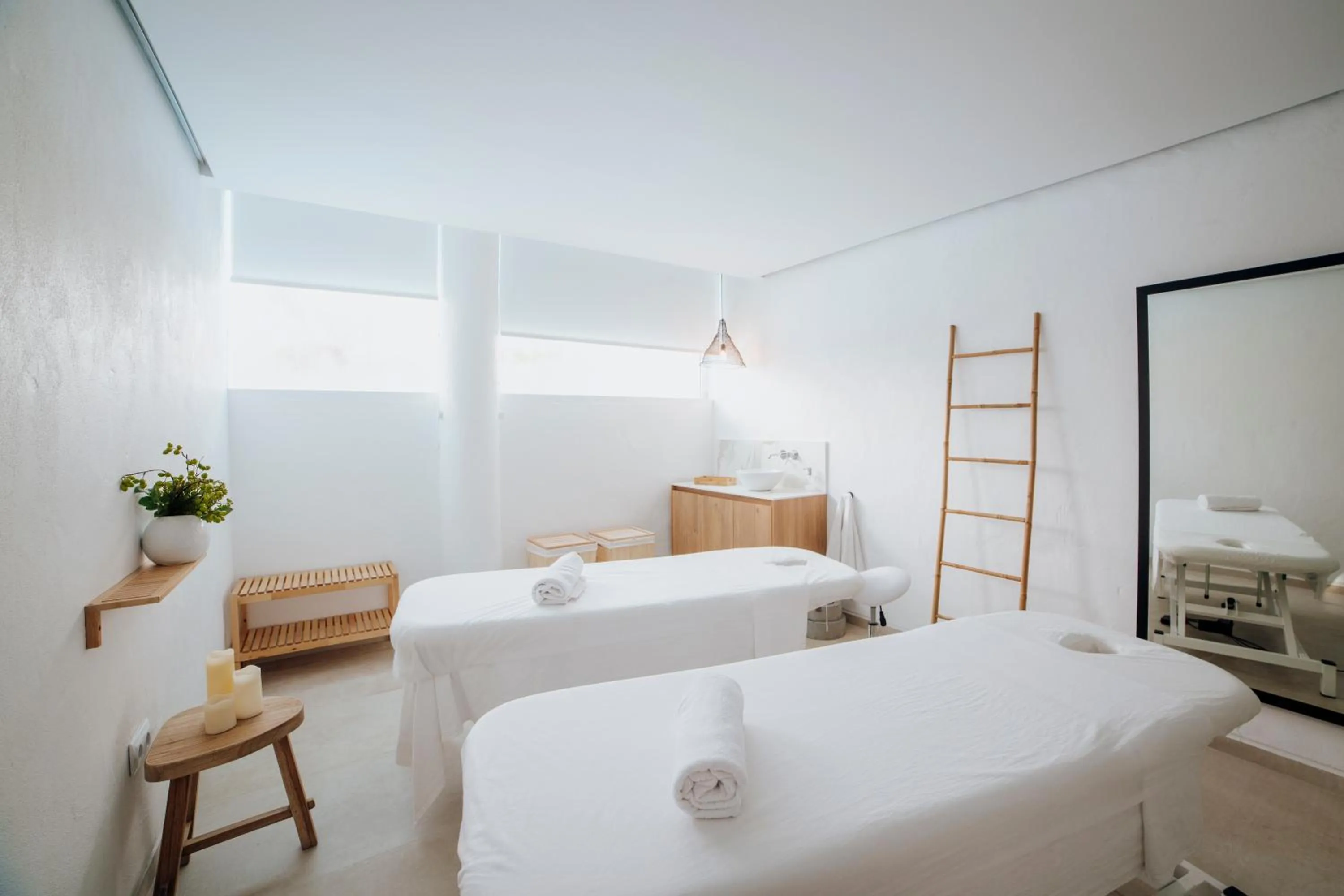 Massage, Bed in Alannia Guardamar